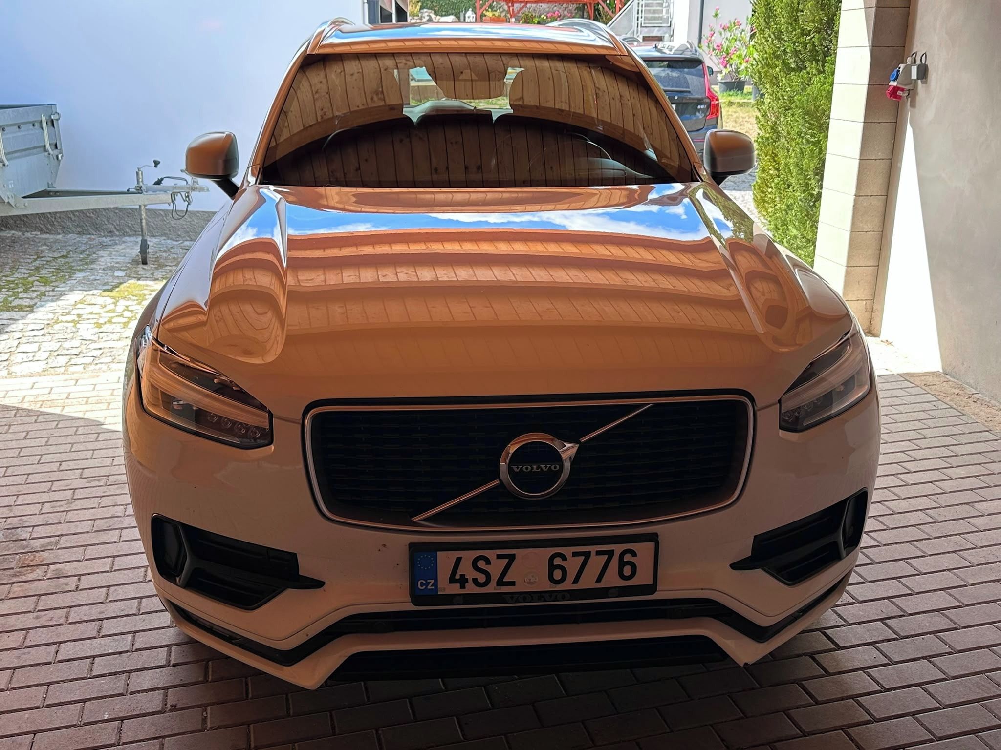 Volvo XC90, Volvo XC90 D5 AWD R-Design+ - fotka 3