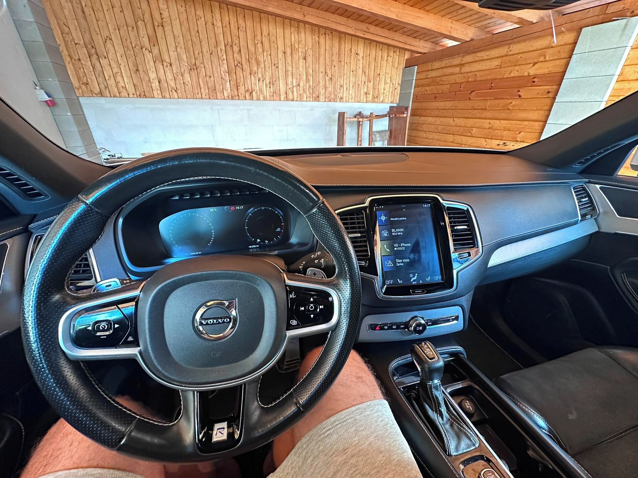 Volvo XC90, Volvo XC90 D5 AWD R-Design+ - fotka 5