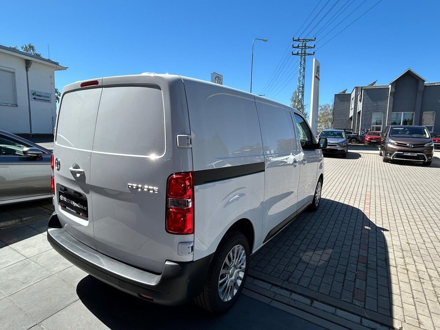 Toyota Proace, L1 2,2D 150PS Active - fotka 4