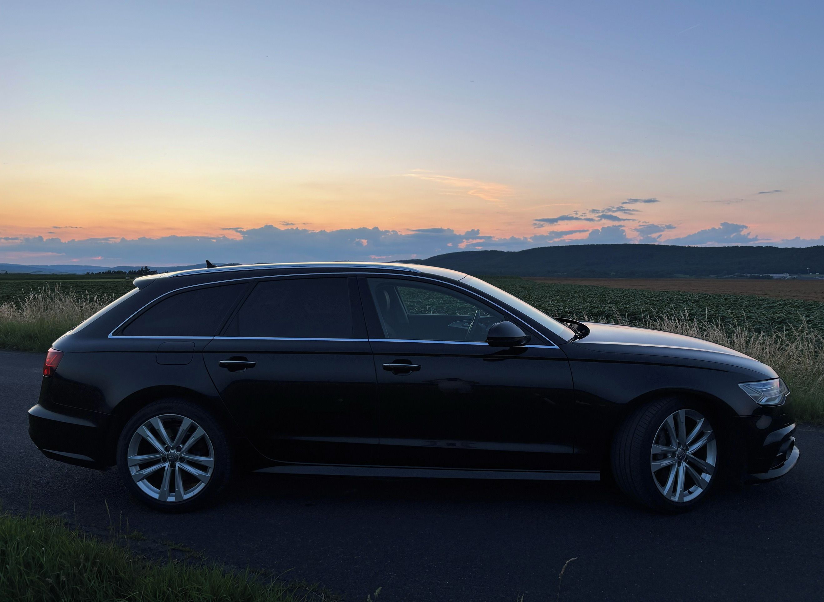Audi A6 Avant, s-line - fotka 4