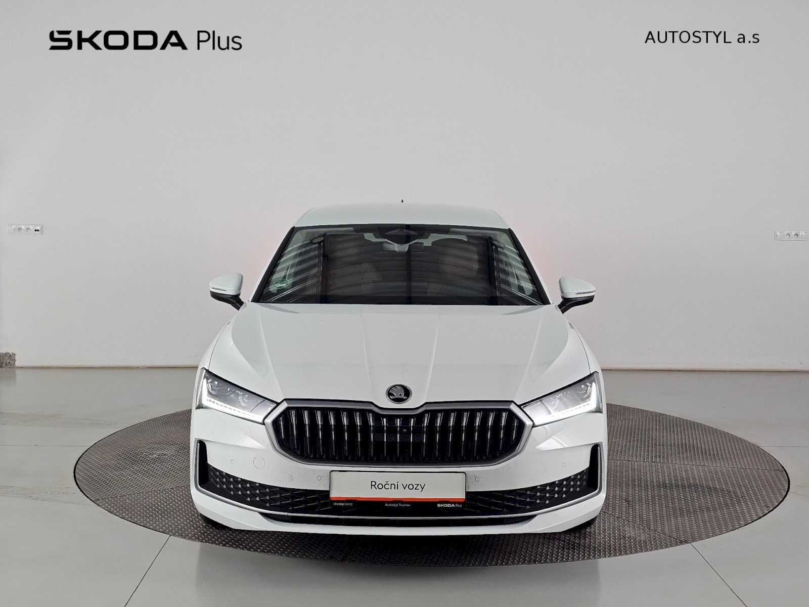 Škoda Superb, 2.0TDI 142kW 4x4 DSG LAURIN A - fotka 4