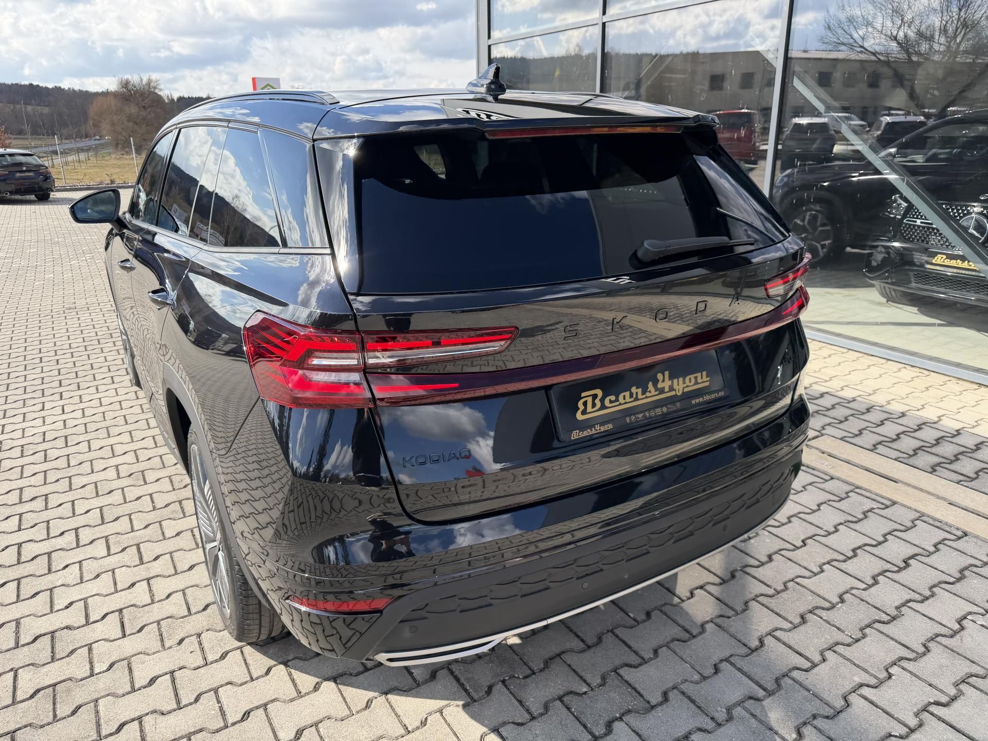 Škoda Kodiaq, 2.0TDI 142kW 4X4 SPORT HUD TZ! - fotka 6