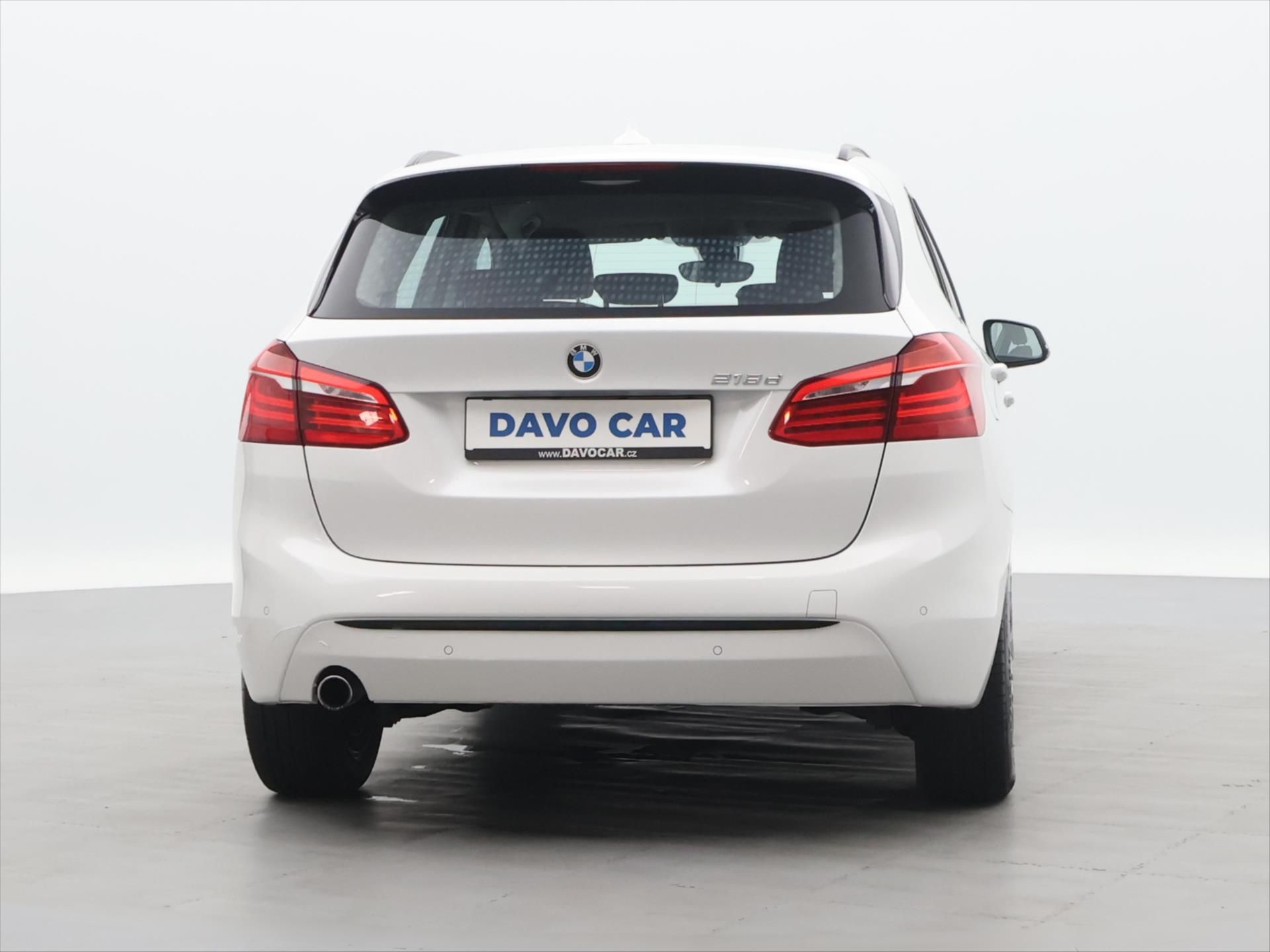 BMW Řada 2, 2,0 218da 110kW Sport line CZ - fotka 6
