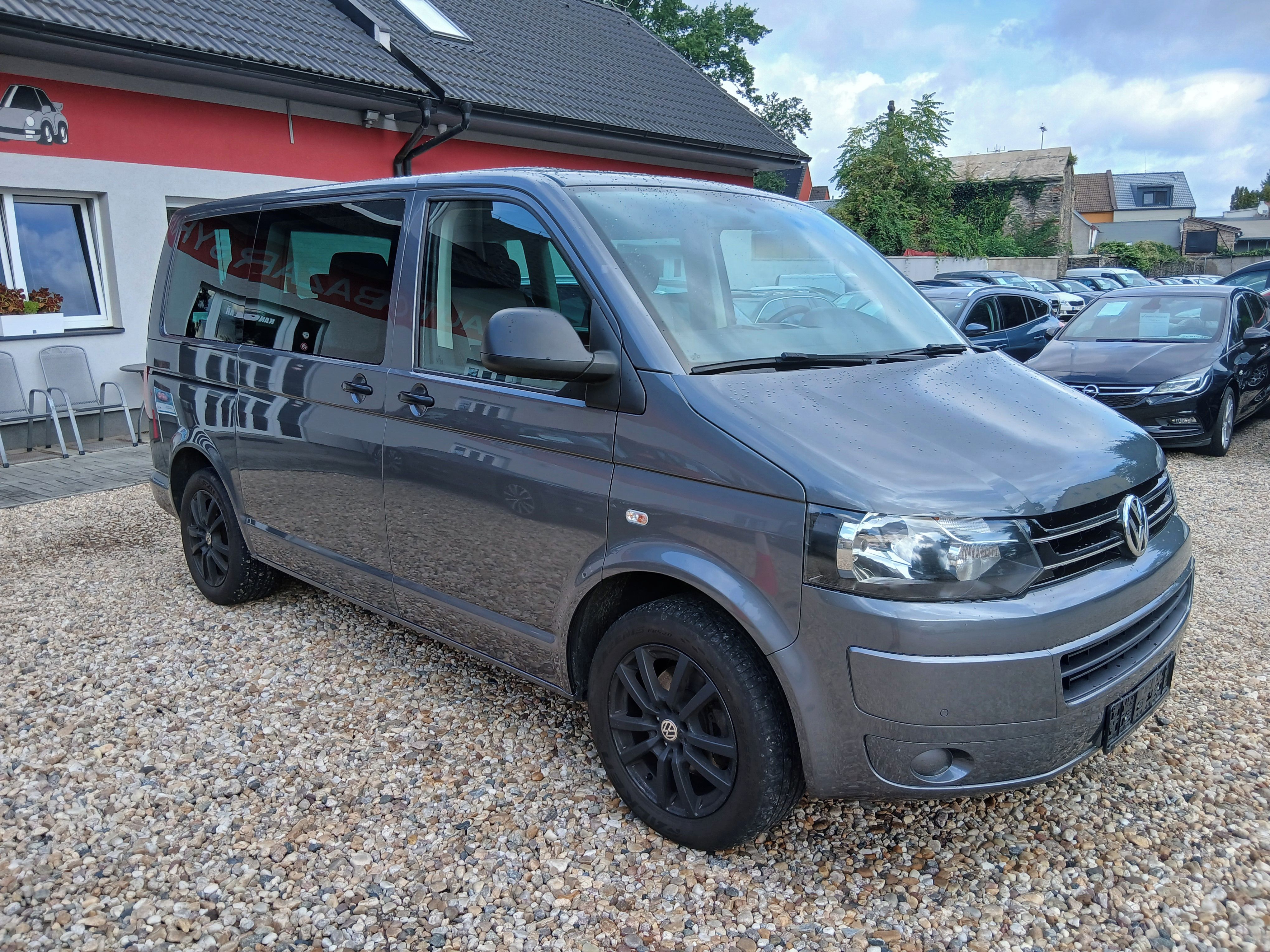 Volkswagen Multivan, 2.0 TDi 103KW S.Kniha, Tažné - fotka 3