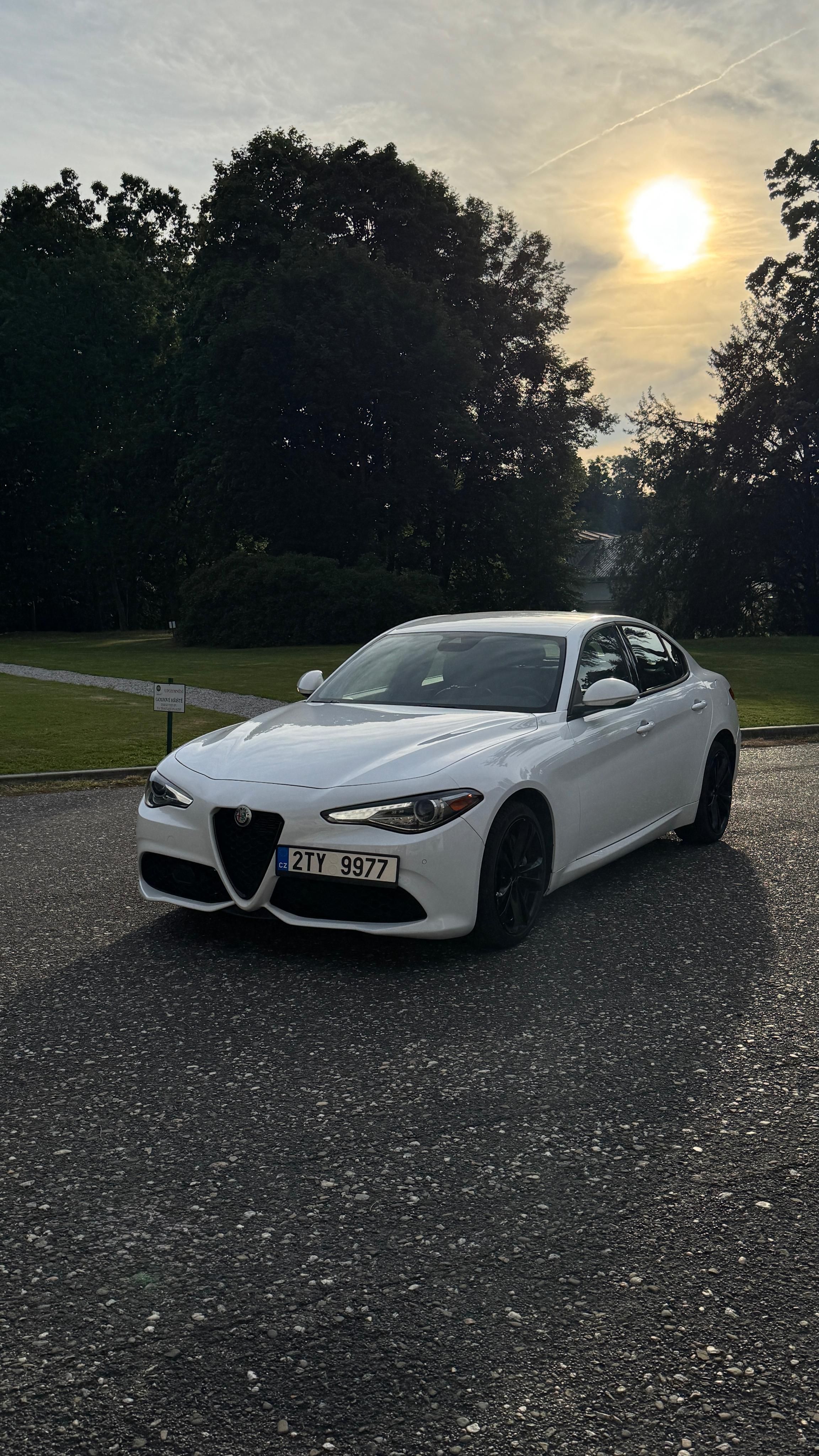 Alfa Romeo Giulia, Alfa Romeo Giulia 2.0T Q4 - fotka 2