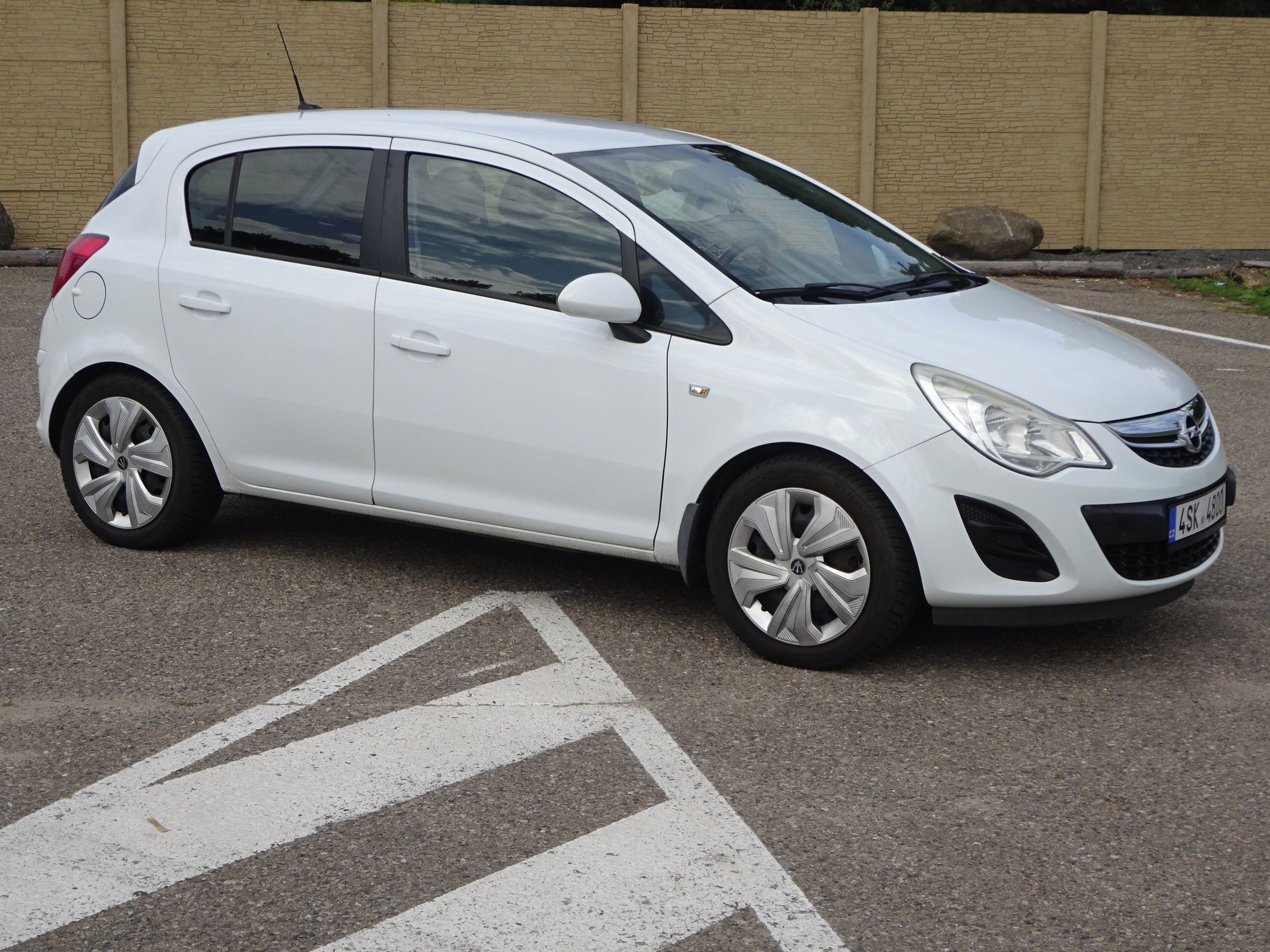 Opel Corsa, 1.2i (51 KW) klima - fotka 2