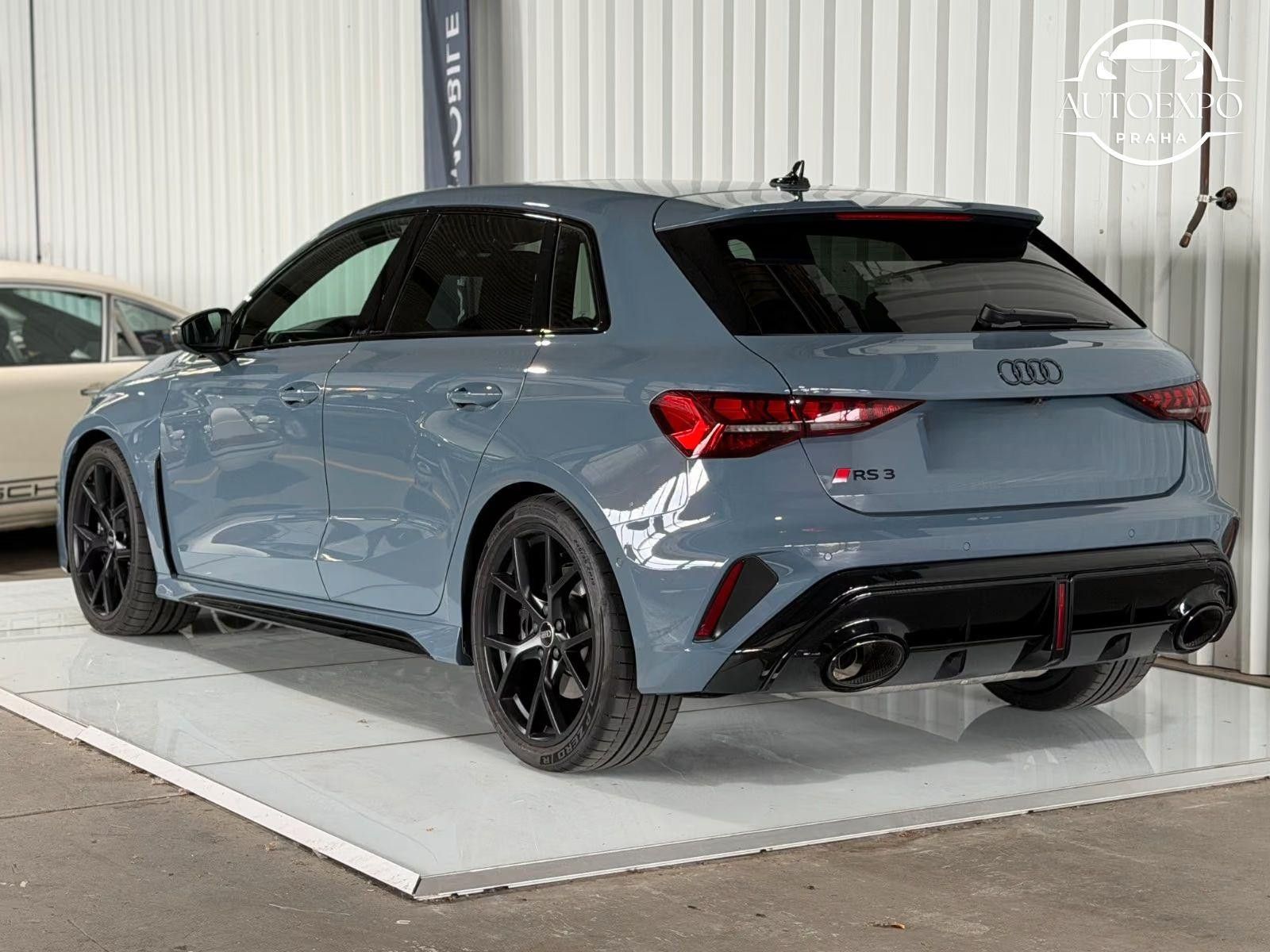 Audi RS3, RS 3 Sportback 2.5 TFSI 294 kW - fotka 2