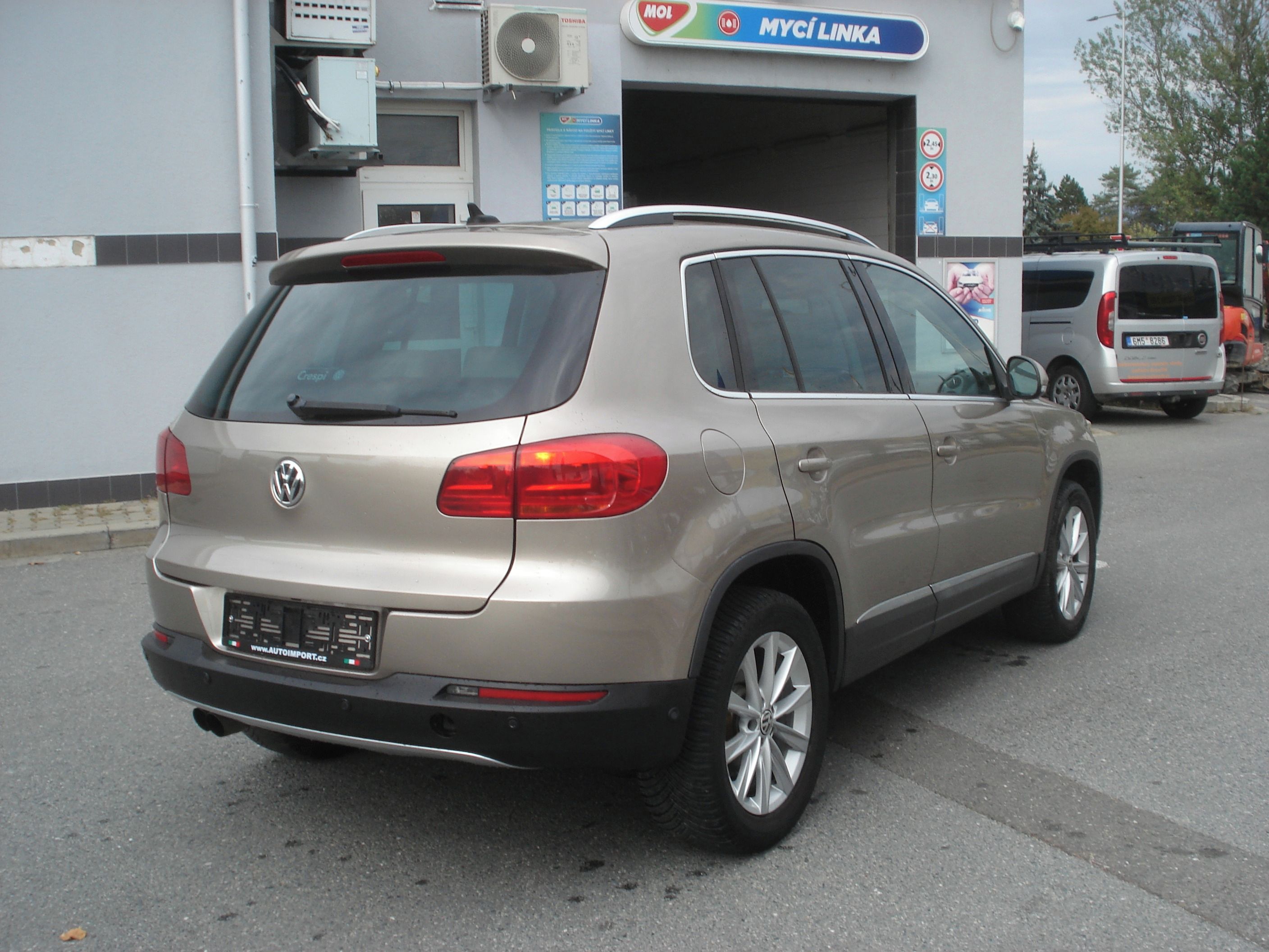 Volkswagen Tiguan, 2.0 TDi SPORT&STYLE 4x4 FULL - fotka 5