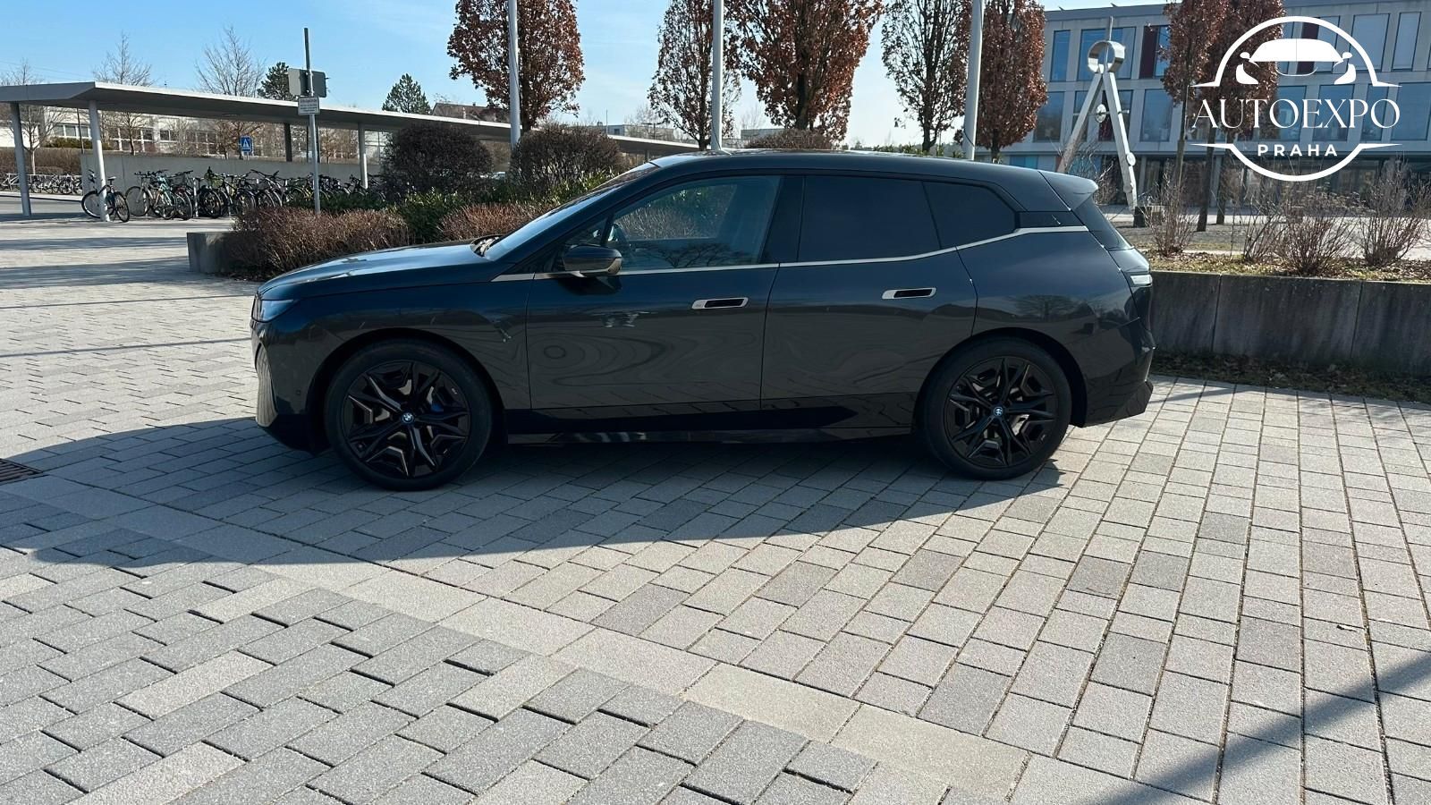BMW iX, 40 xDrive M-Paket* - fotka 3