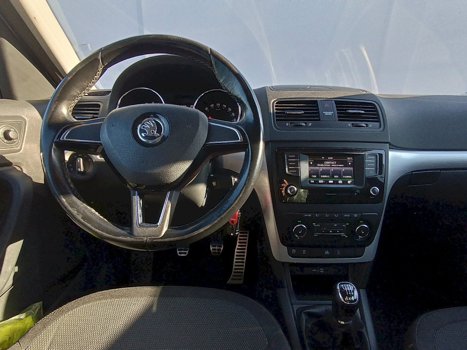 Škoda Yeti, Amb. Outdoor 2,0TDi / 81kw 4x4 - fotka 5
