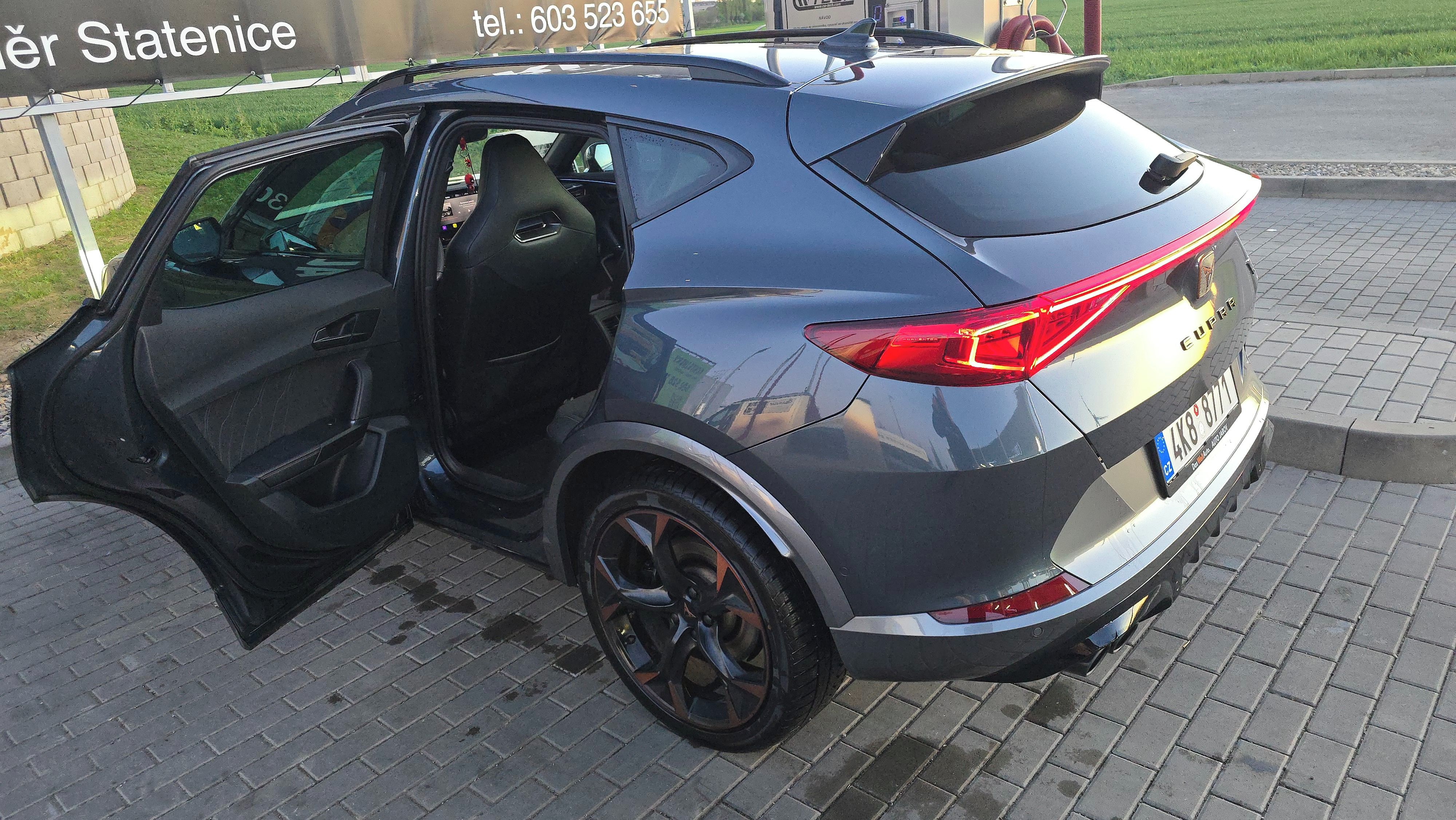 Cupra Formentor, 2.0 tsi - fotka 3