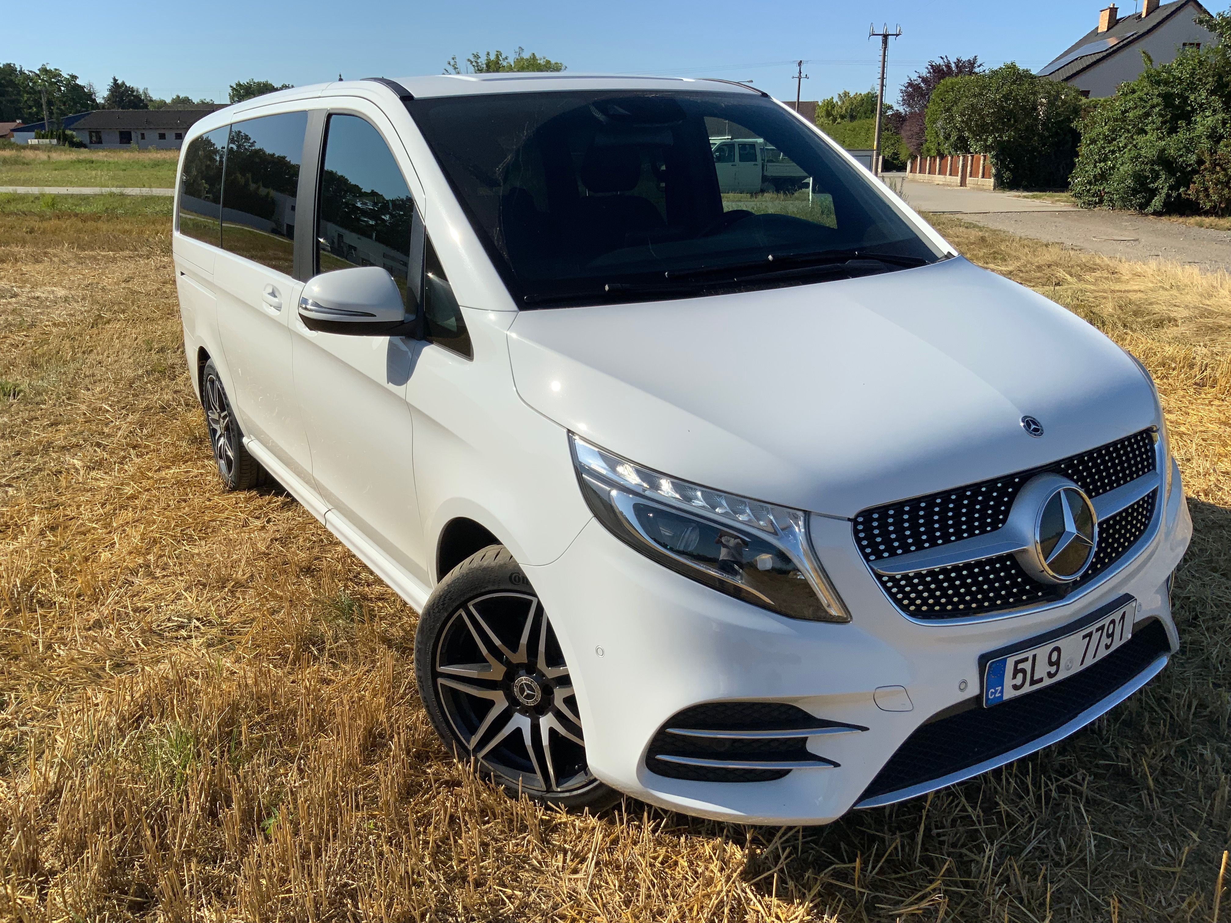 Mercedes-Benz Třídy V, V300d 4 matic AMG line - fotka 2