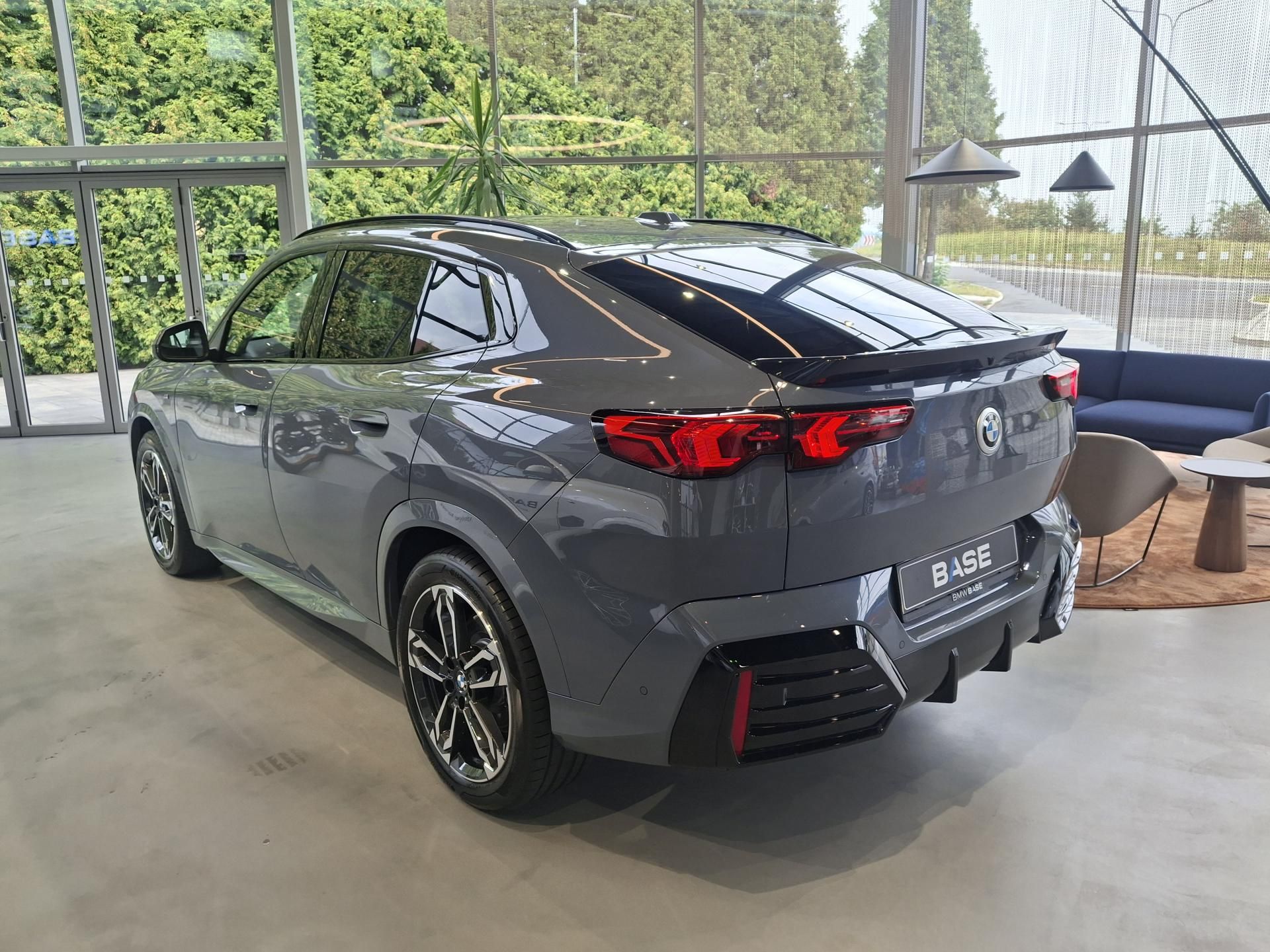 BMW X2, xDrive20d M-Sport - fotka 4