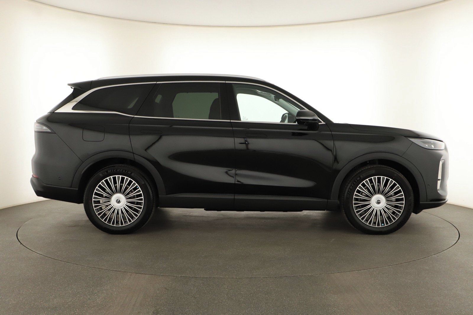 Chery Tiggo 9 PHEV, 1.5T PHEV, EV dojezd 145km - fotka 6