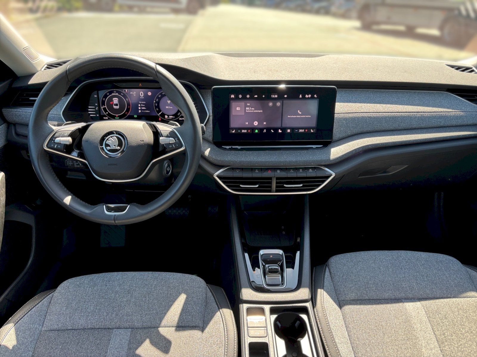 Škoda Octavia, Top Selection 1.5 TSI DSG M-HE - fotka 5