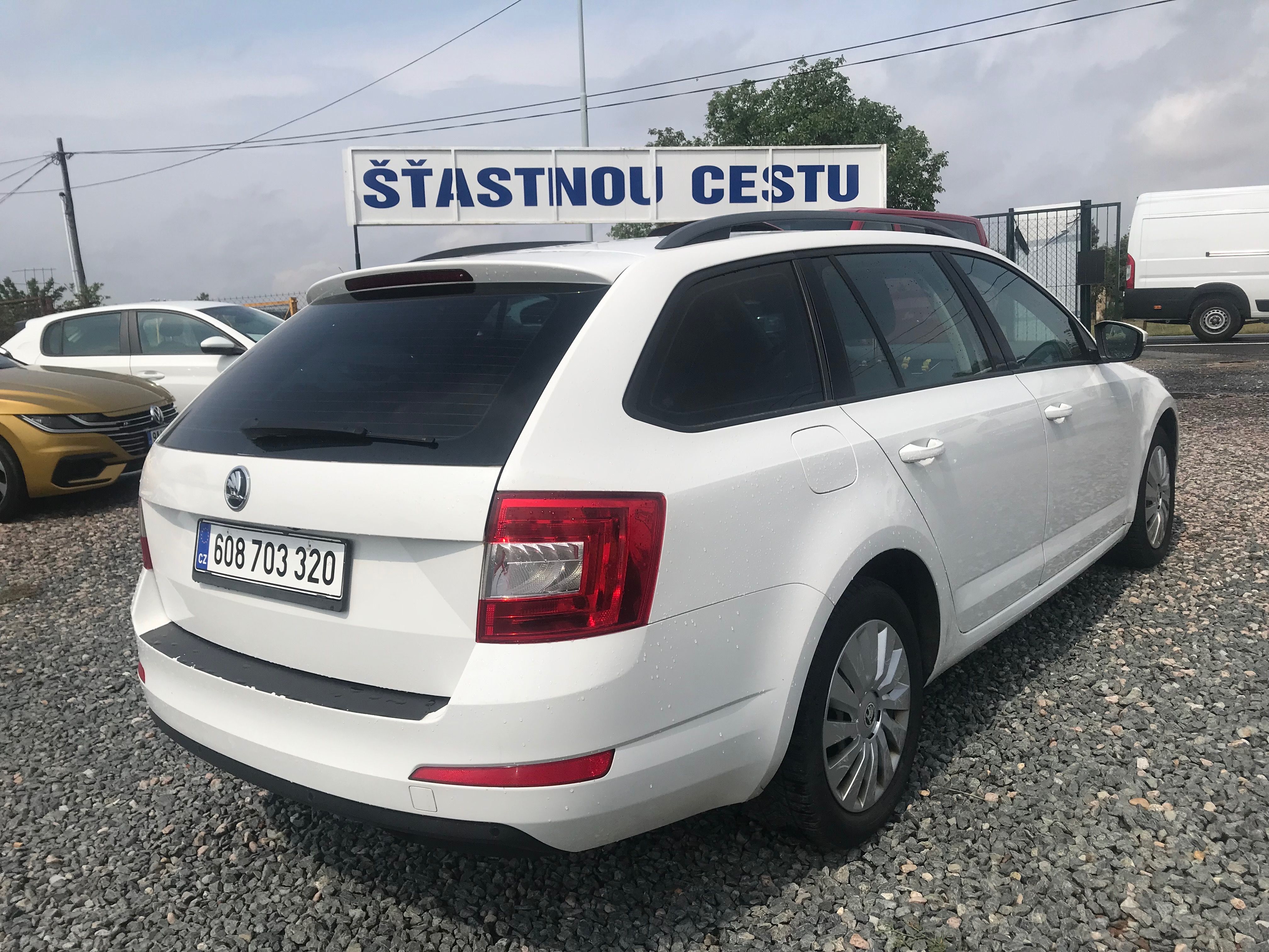 Škoda Octavia, 1.6 TDI 77 KW ,PO ROZVODECH - fotka 6