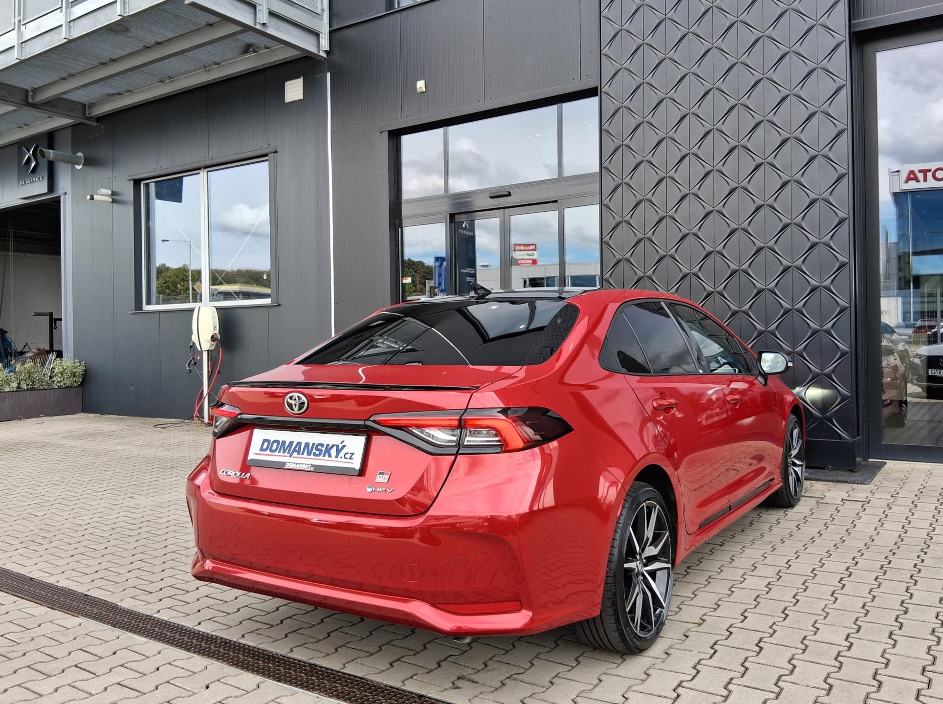 Toyota Corolla, GR SPORT 1.8 Hyb. 103 kW - fotka 3