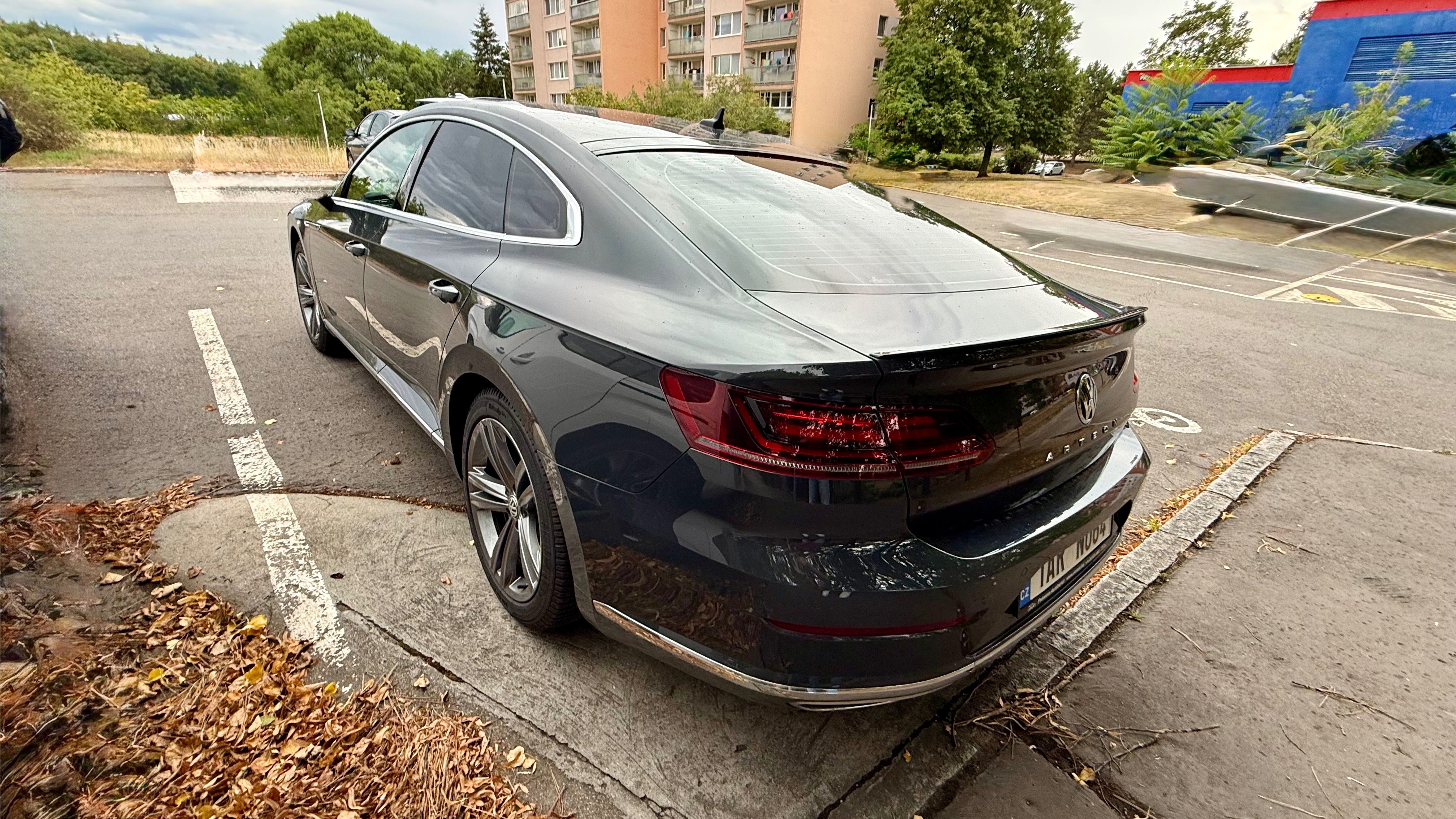 Volkswagen Arteon, 2.0 TSI DSG R-Line 140 kW - fotka 5