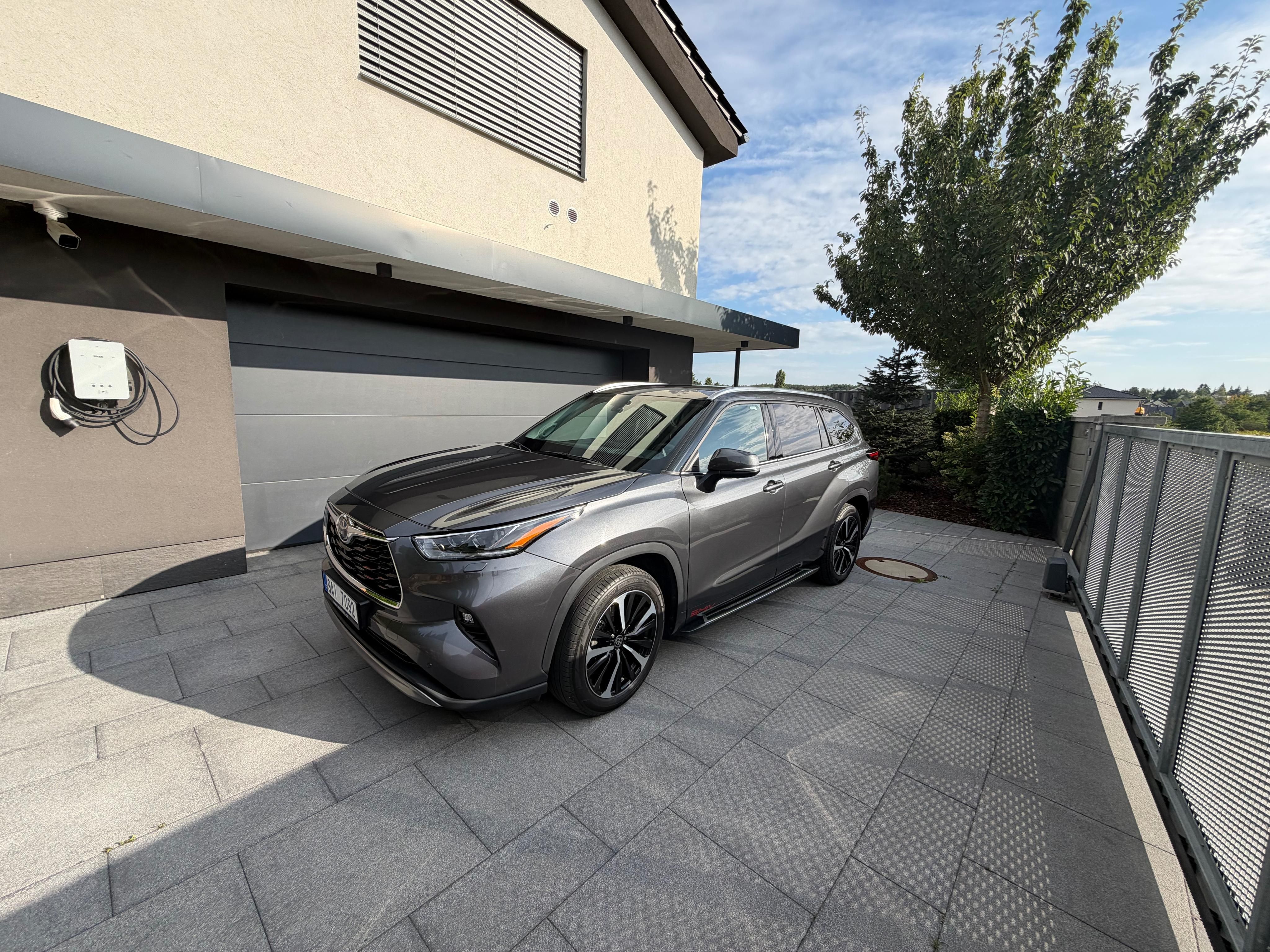 Toyota Highlander, 1 majitel, CZ, EXECUTIVE - fotka 3