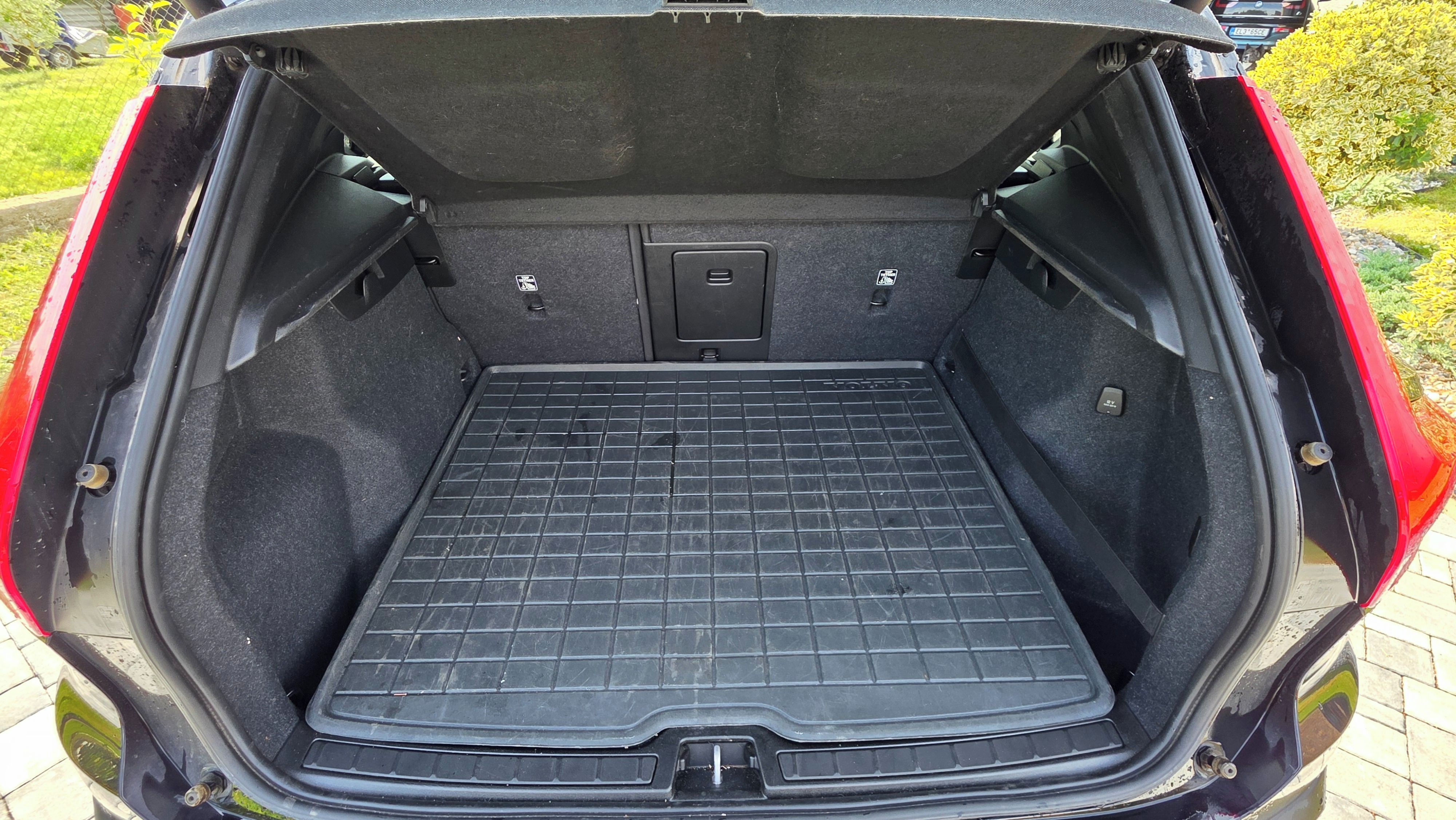Volvo XC40 - fotka 6