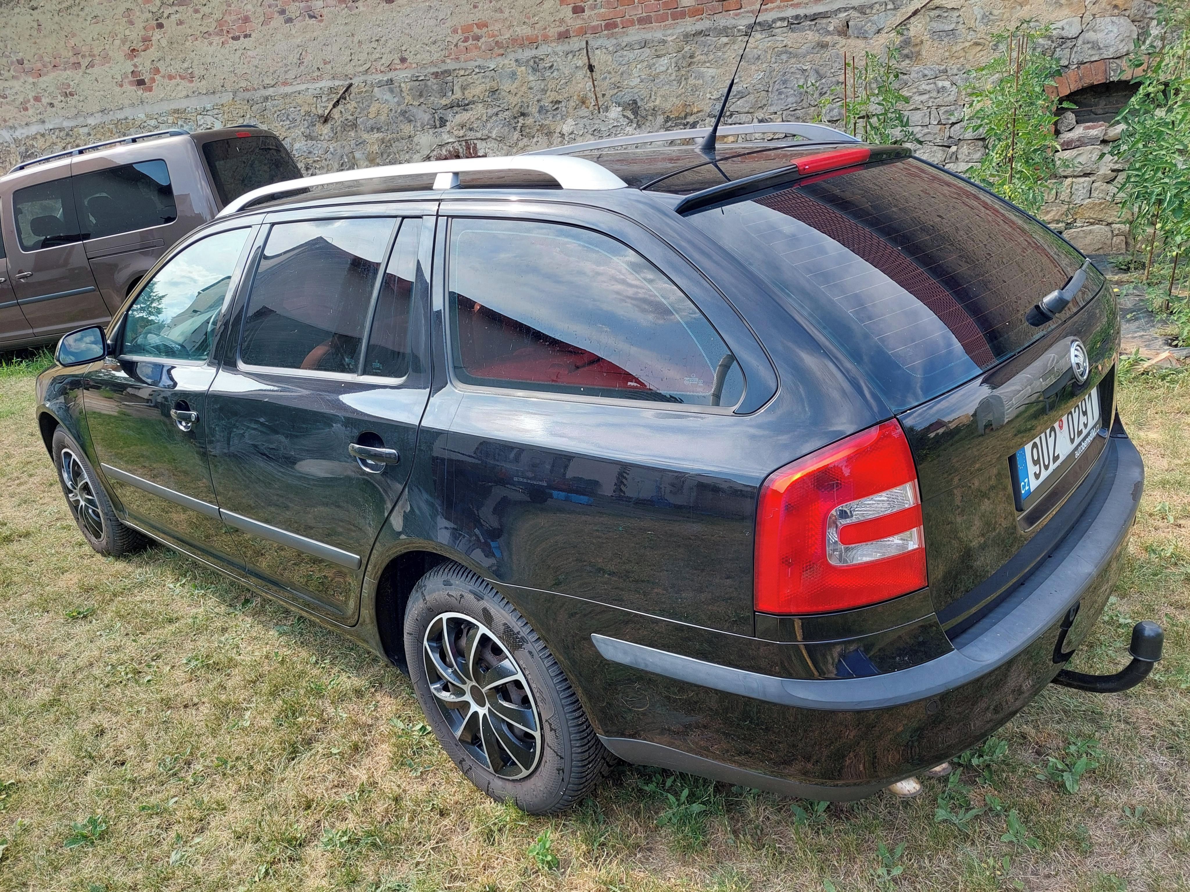 Škoda Octavia, 2.0 TDI v dobrém stavu - fotka 4
