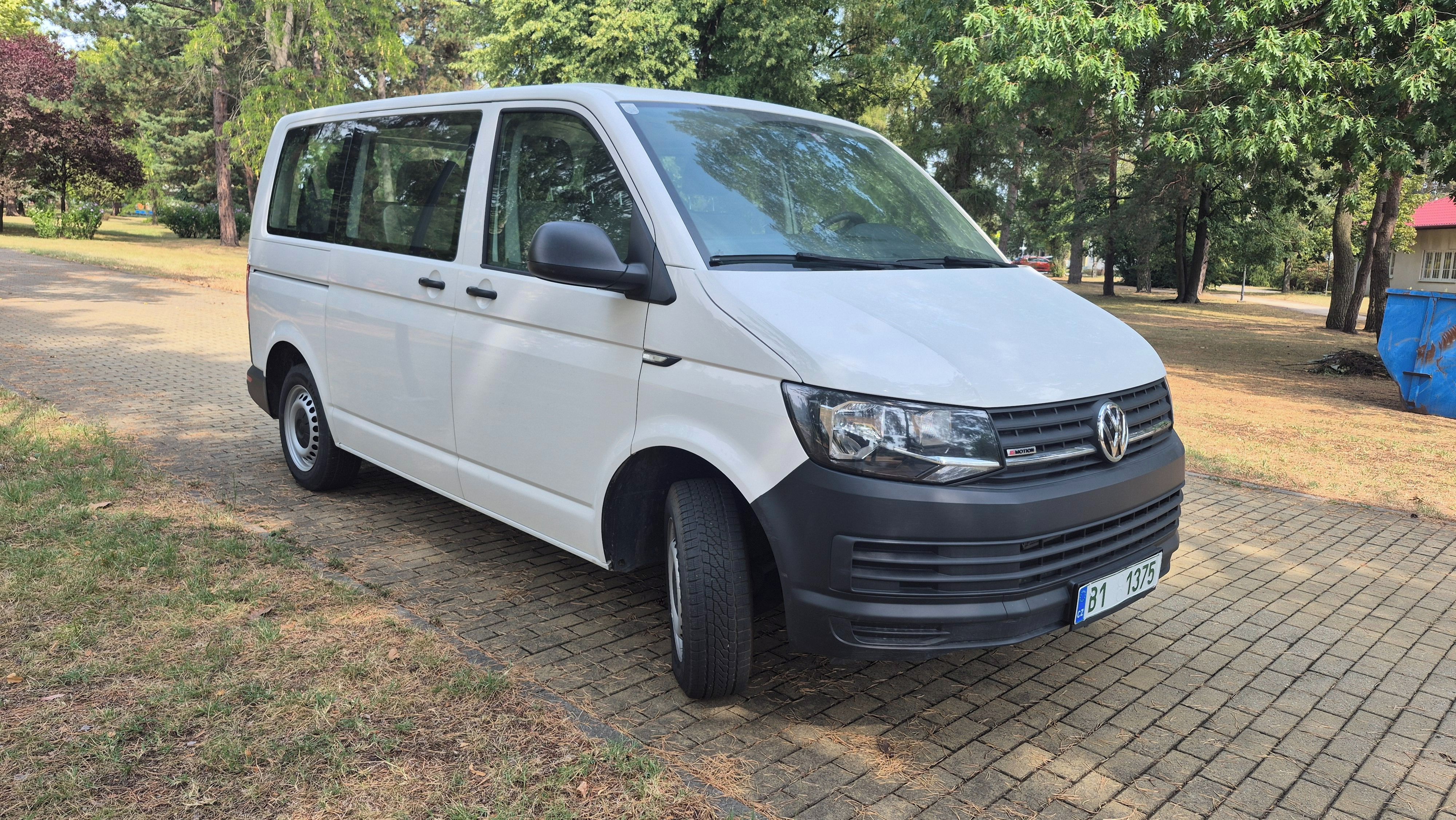 Volkswagen Transporter, 2.0 TDi 110kW 9.míst. LONG - fotka 2