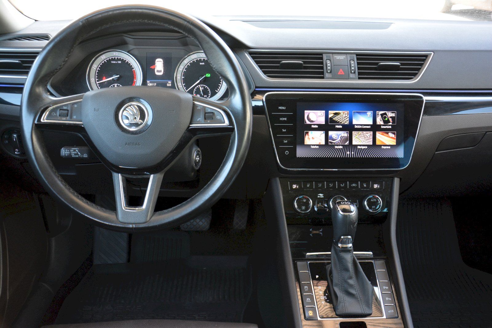 Škoda Superb, Combi 2.0 TSI 162 kW L&K DSG 6 - fotka 5