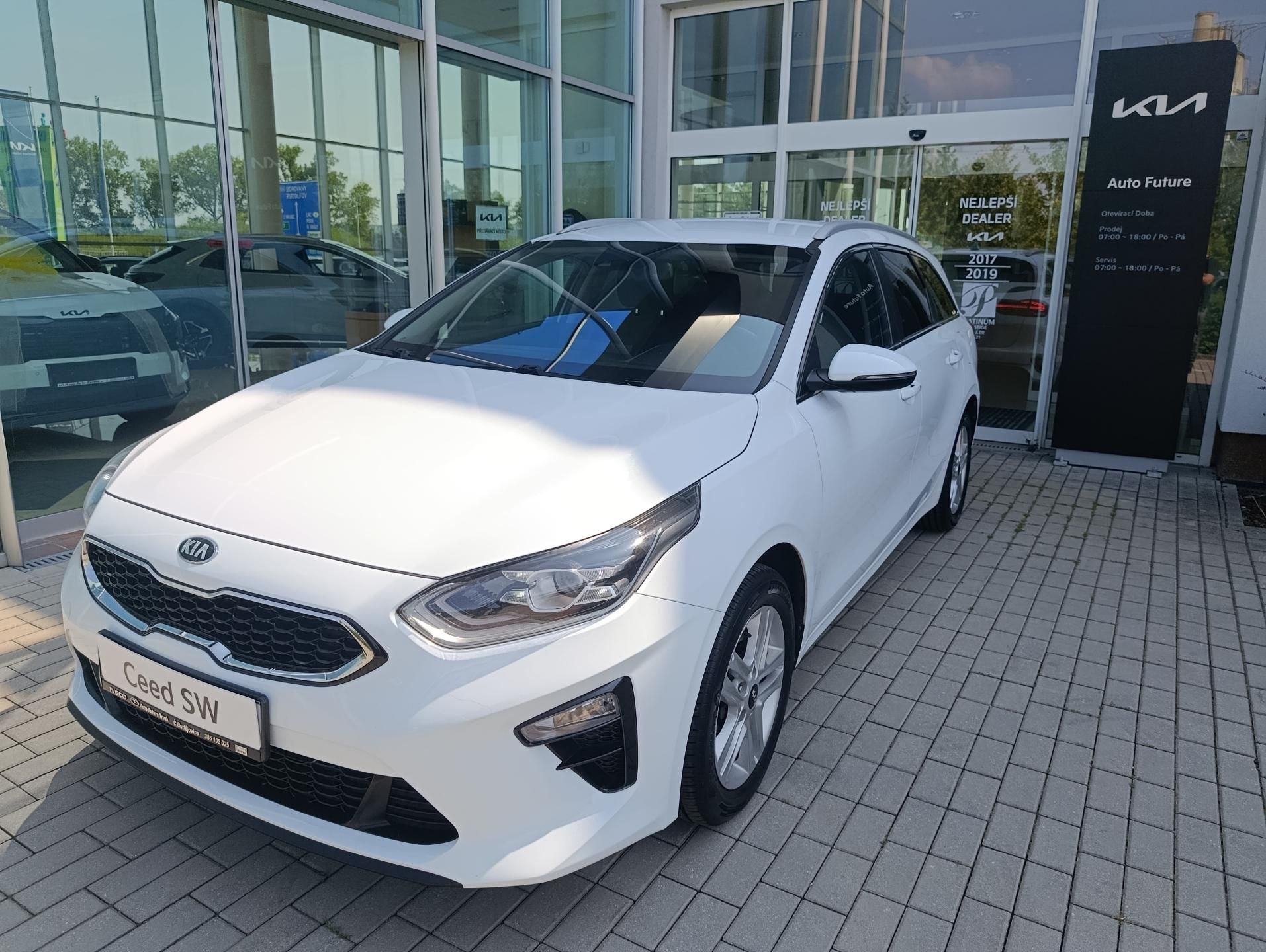 Kia Cee´d, 1.6 CRDi 7DCT Top