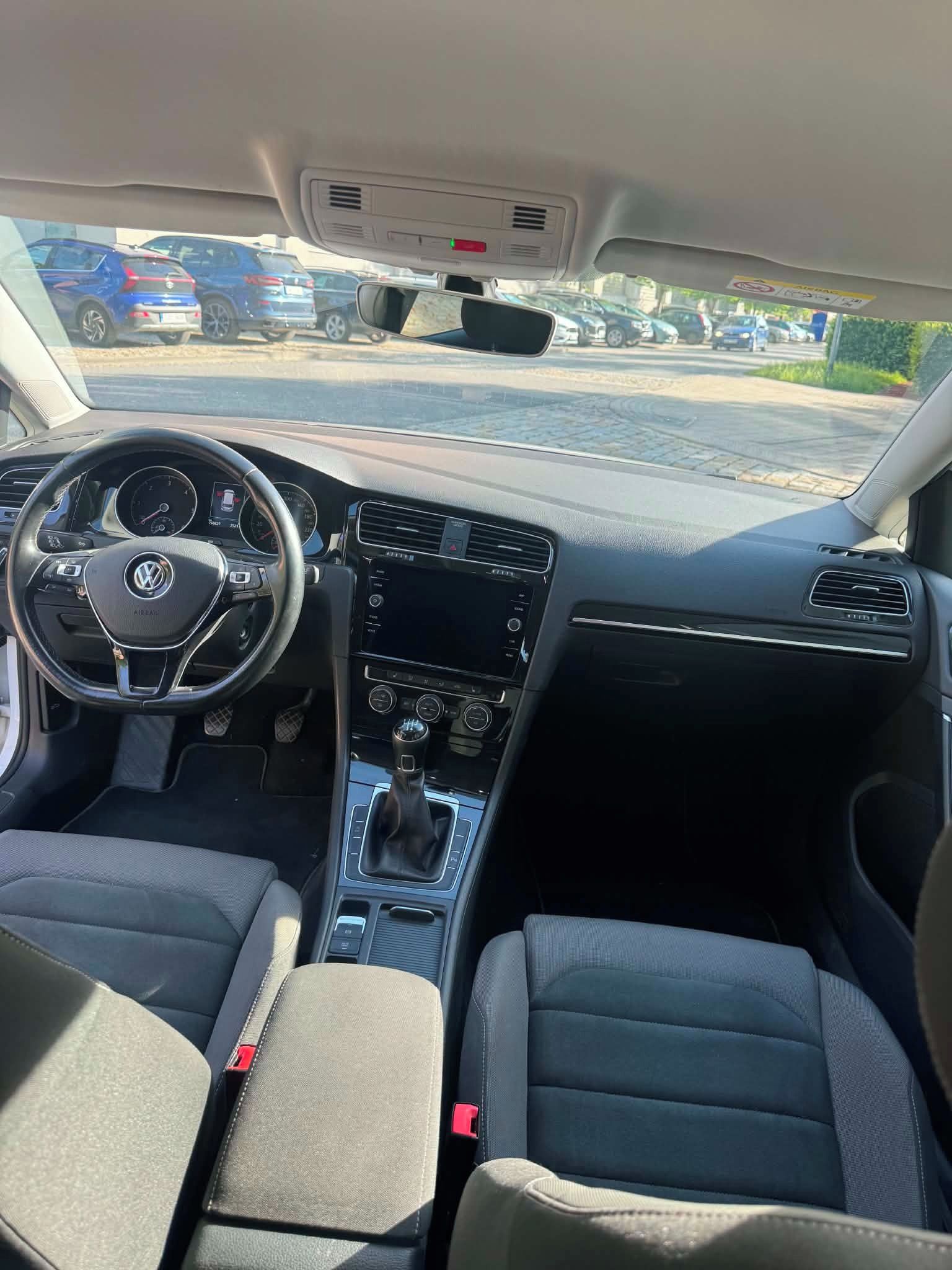 Volkswagen Golf, Volkswagen Golf 1.6TDI - fotka 5