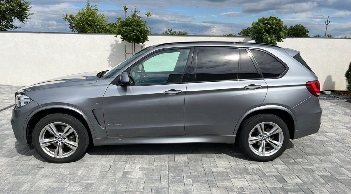 BMW X5 - fotka 6