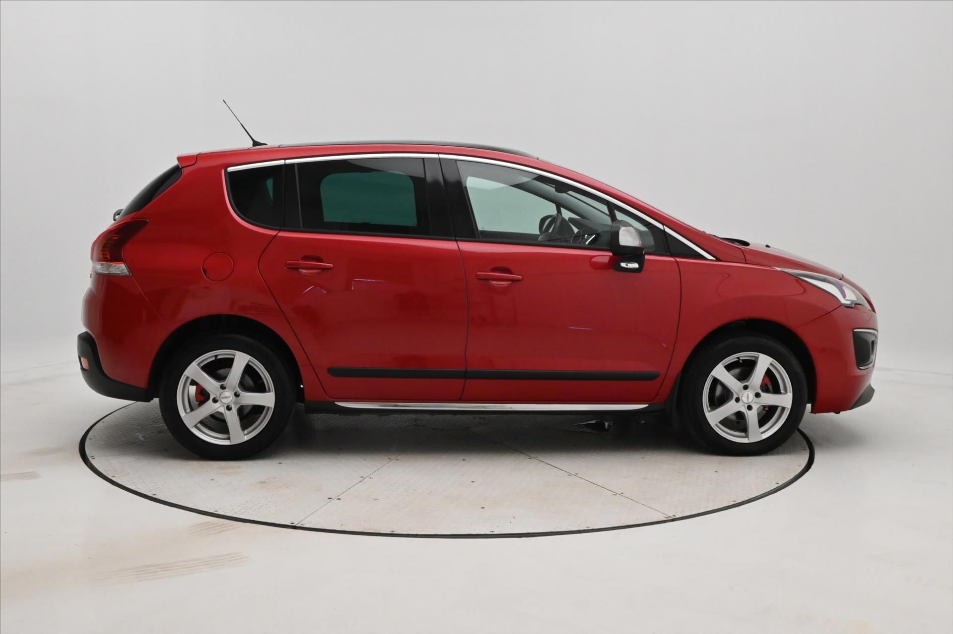 Peugeot 3008, 1,6 HDI 84 kW Manuál - fotka 4