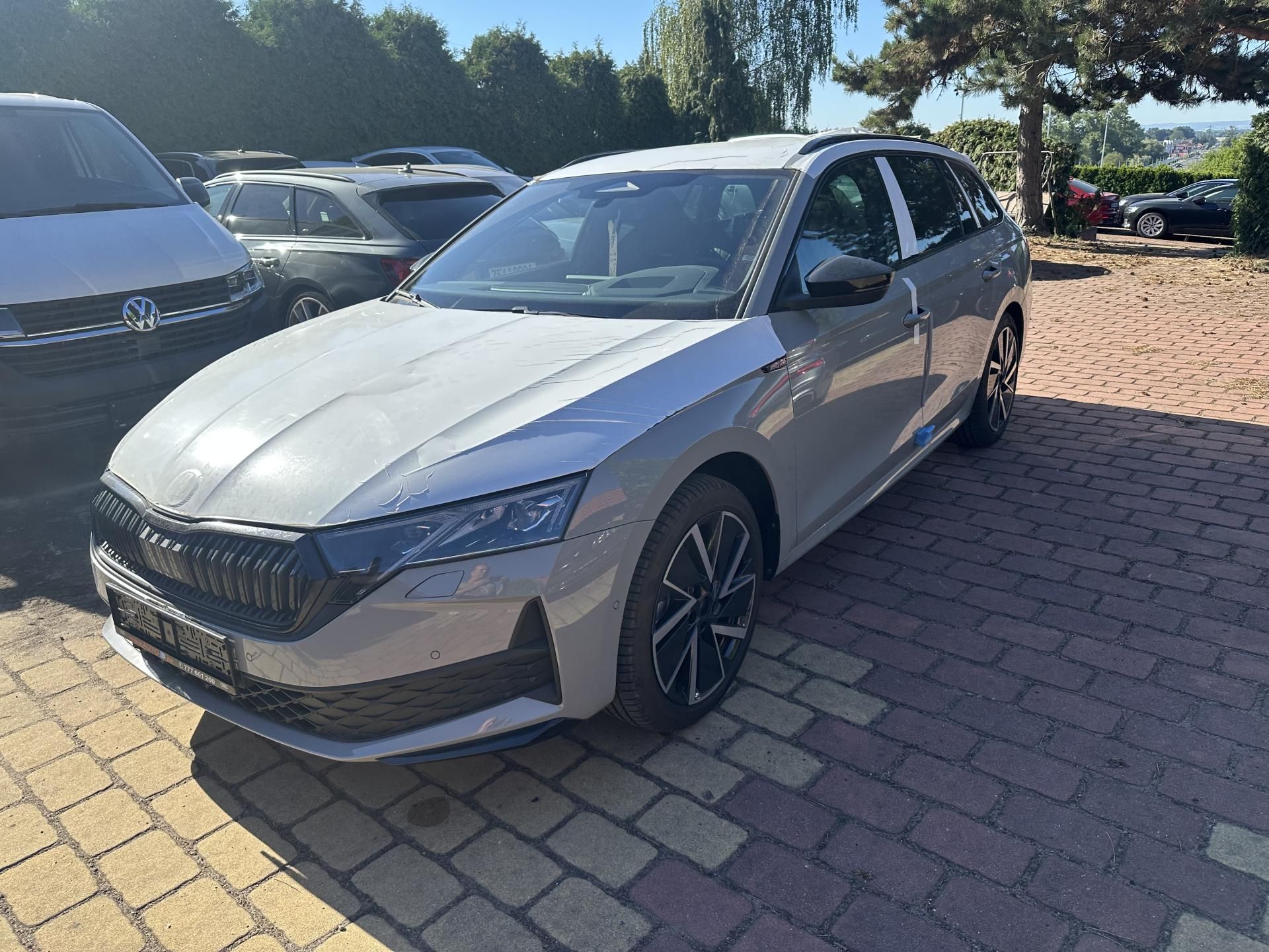 Škoda Octavia, SPORTLINE, PANORAMA, HEAD-UP - fotka 3