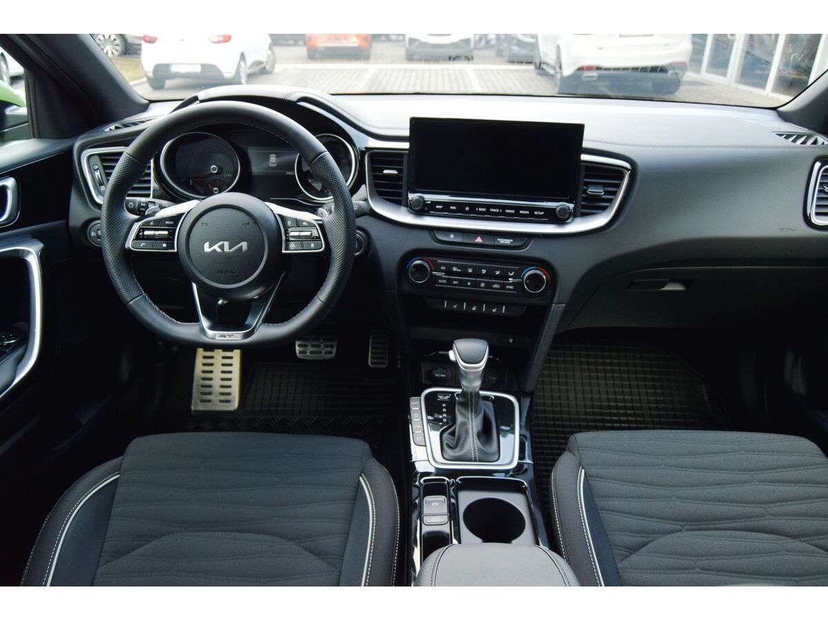 Kia XCee´d, 1,5 T-GDi 7DCT GT LINE - fotka 5