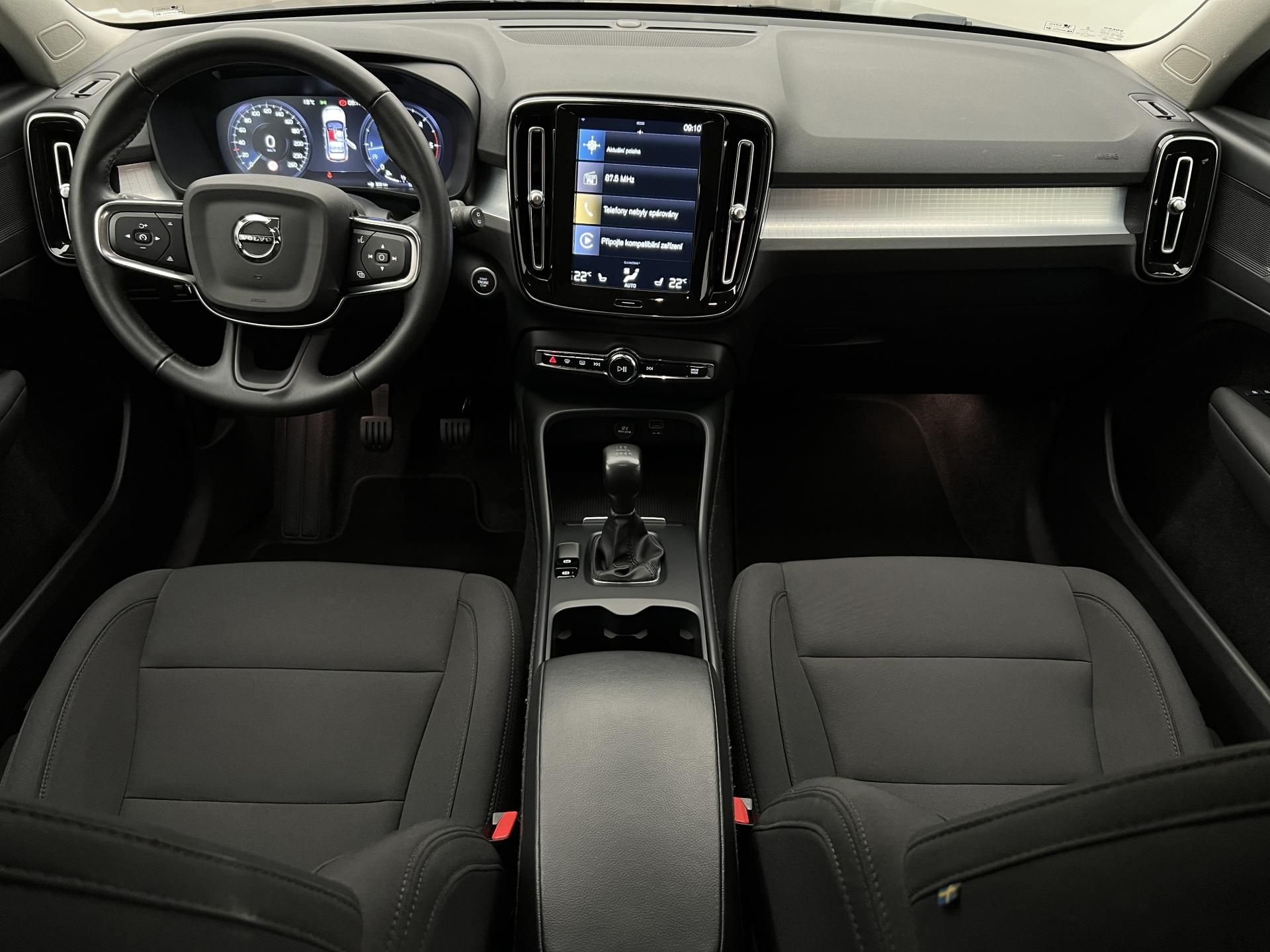 Volvo XC40, D3 MOMENTUM PRO MAN - fotka 2