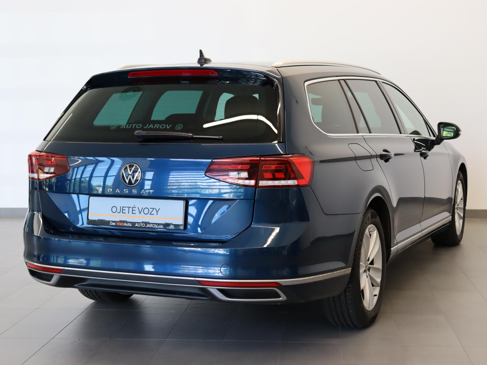 Volkswagen Passat, VARIANT ELEGANCE 2,0 TDI EVO 7 - fotka 2