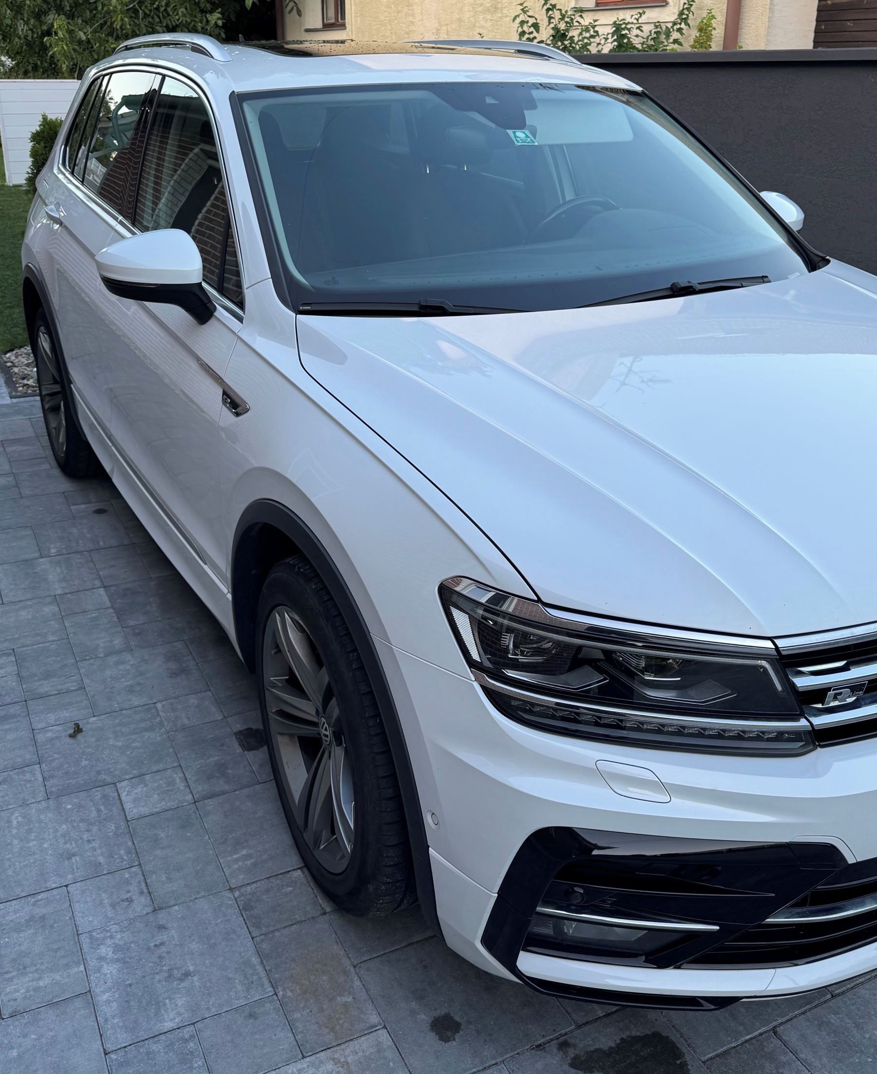 Volkswagen Tiguan, 2,0 TSi R-LINE - fotka 3