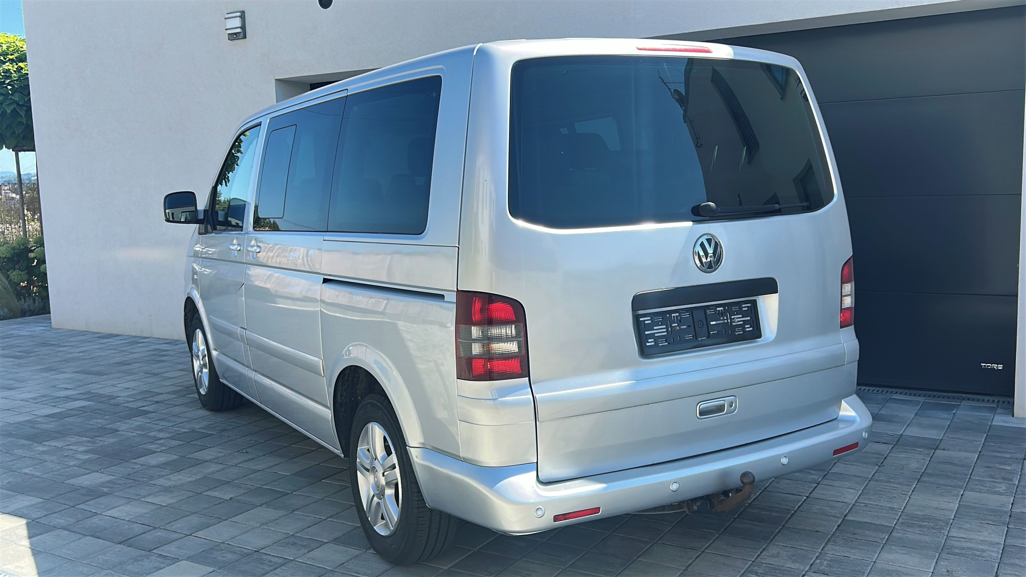 Volkswagen Multivan, HIGHLINE, 2,5 TDI 4X4 MANUAL - fotka 5