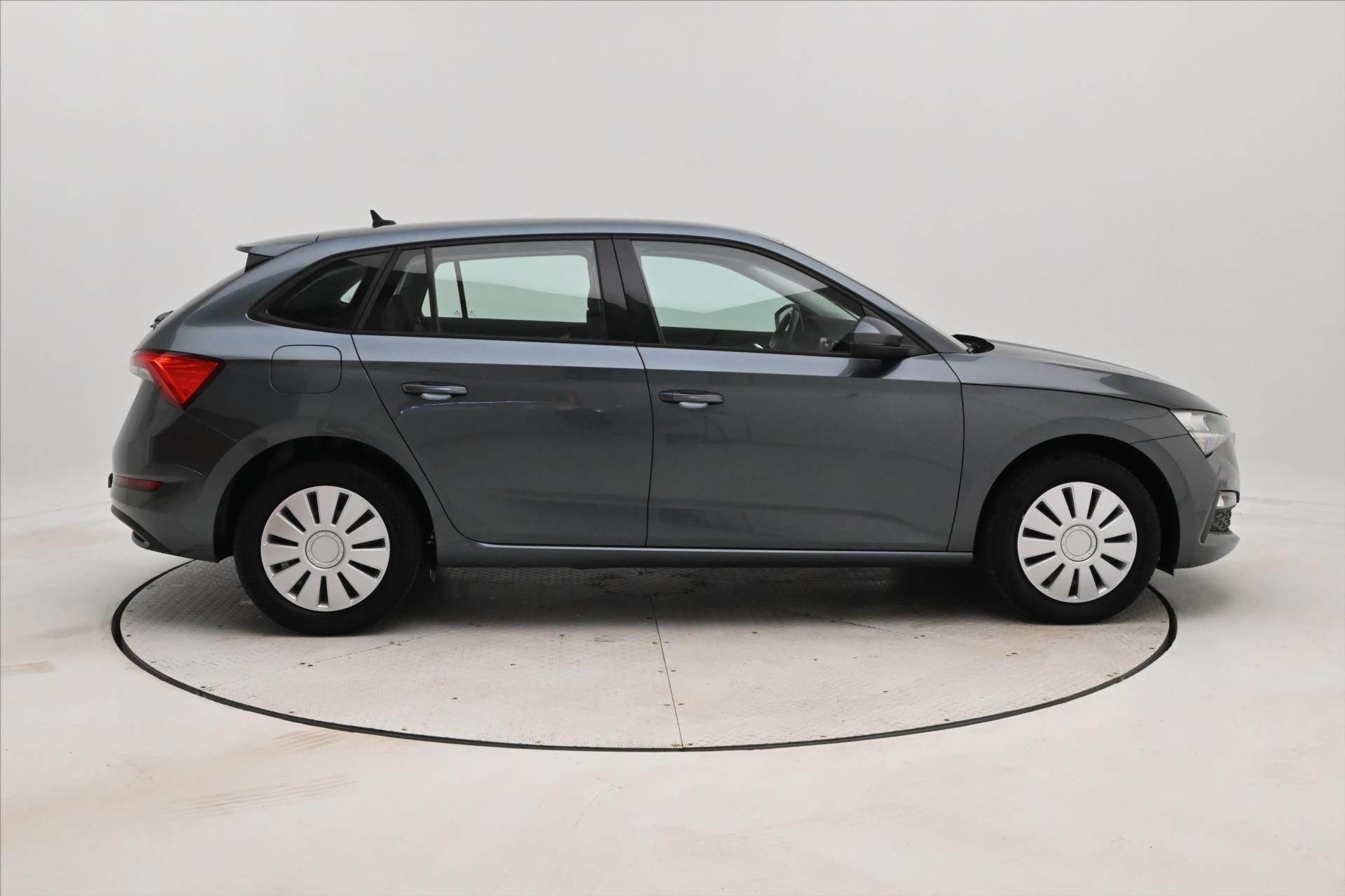 Škoda Scala, 1,6 TDI 85 kW DSG Ambition Zár - fotka 4