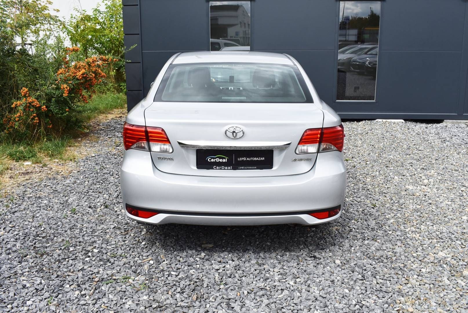 Toyota Avensis, 1,8 16V NAVI,1.MAJ,TOP STAV - fotka 5