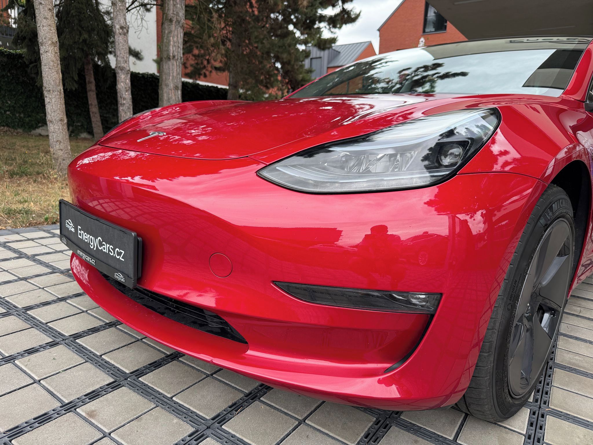 Tesla Model 3, Long Range AWD - fotka 5