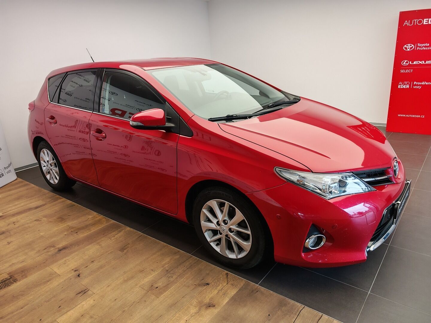 Toyota Auris, 1.3 Dual VVT-i Active - fotka 3