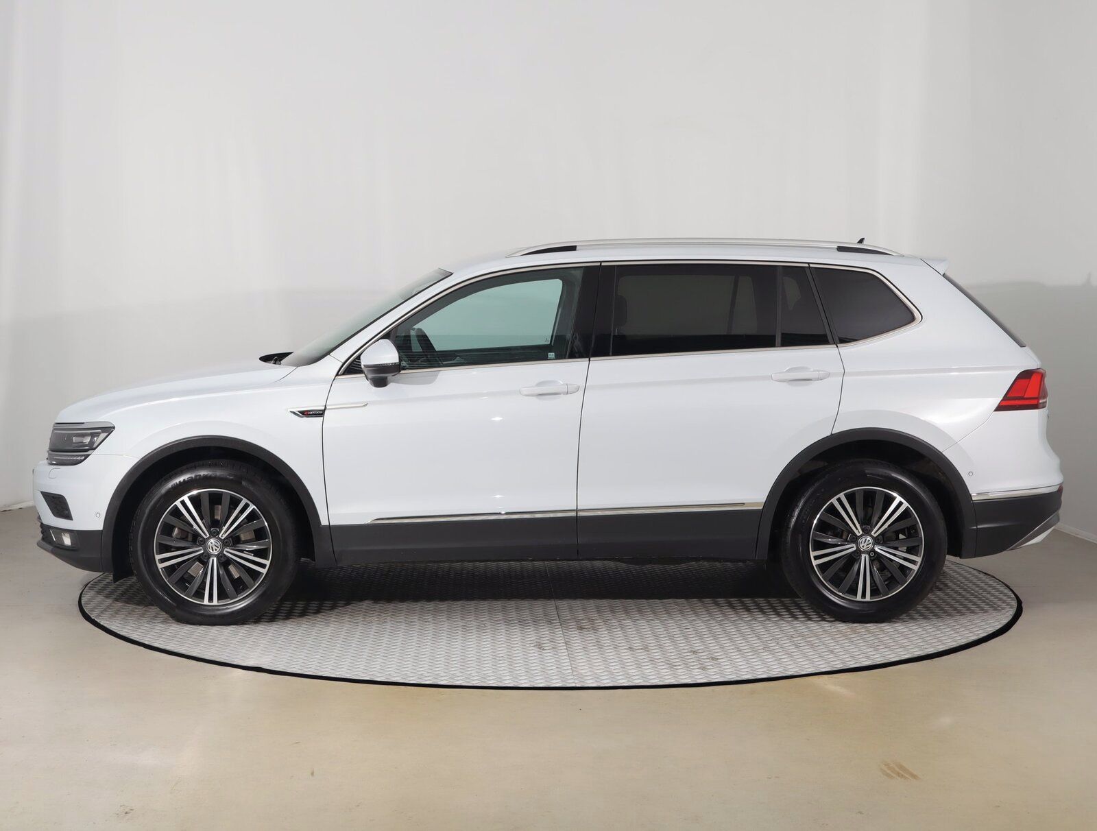 Volkswagen Tiguan Allspace, 2.0 TDI, 4X4, Automat - fotka 3