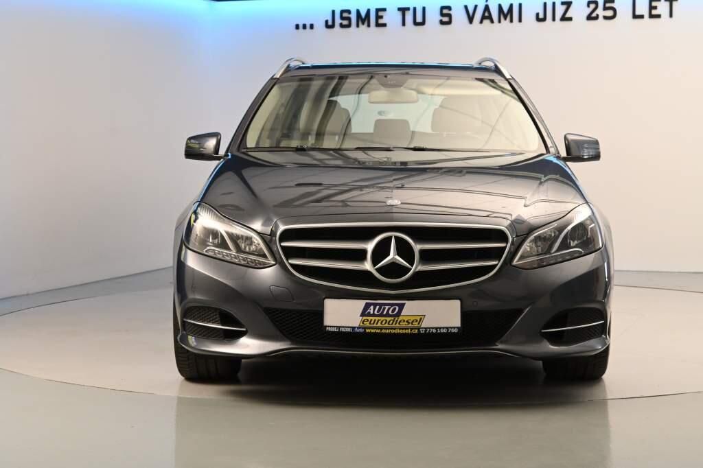 Mercedes-Benz Třídy E, 2.2 250T Avantgarde LED CDI - fotka 3