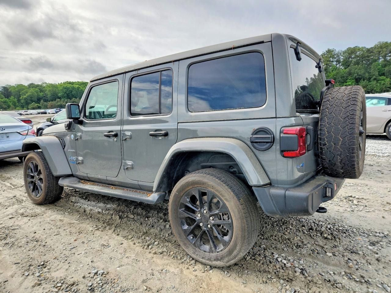 Jeep Wrangler, Auto na cestě - fotka 2