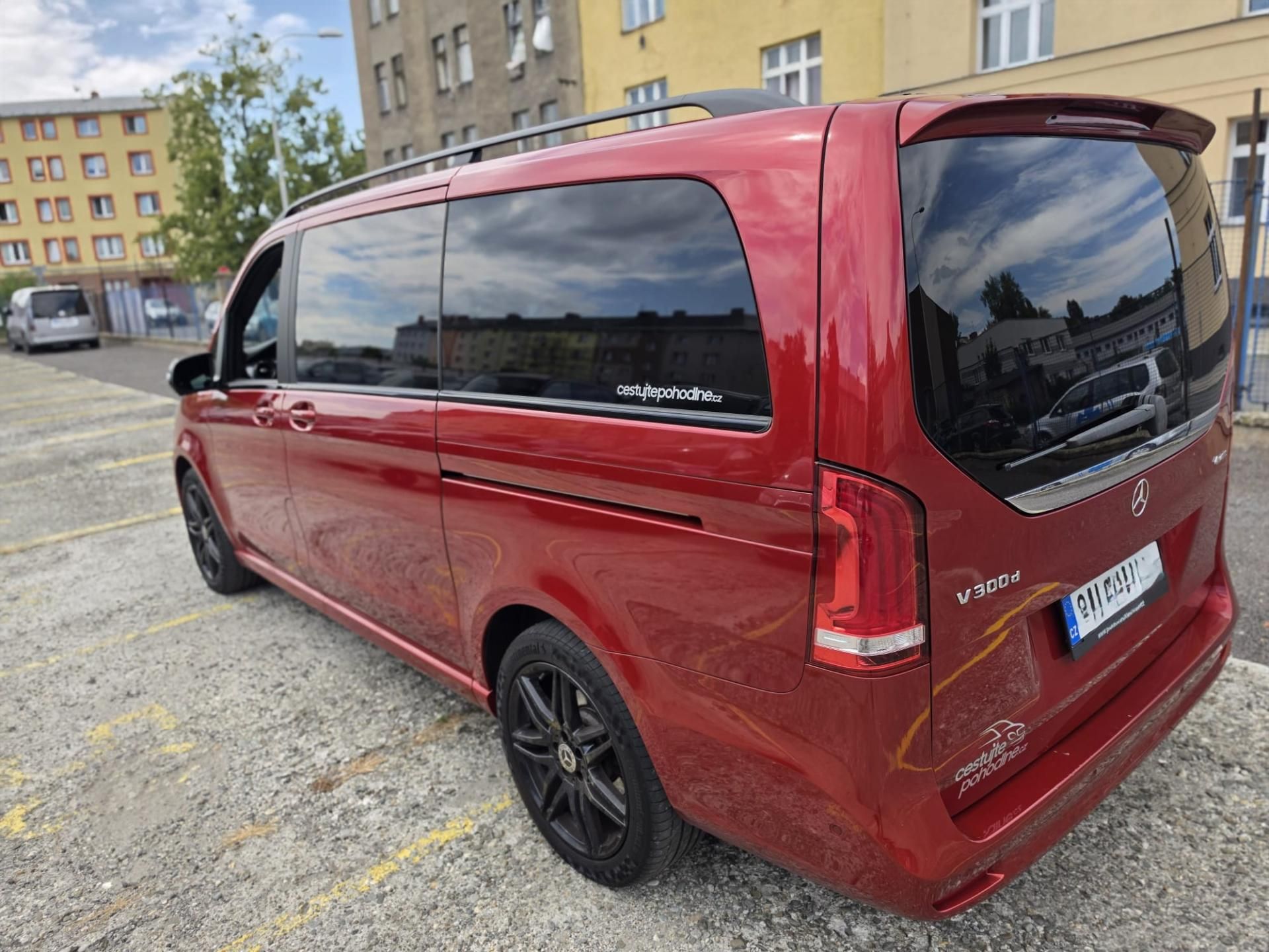 Mercedes-Benz Třídy V, 300d 7míst 4Matic Avantgarde - fotka 3