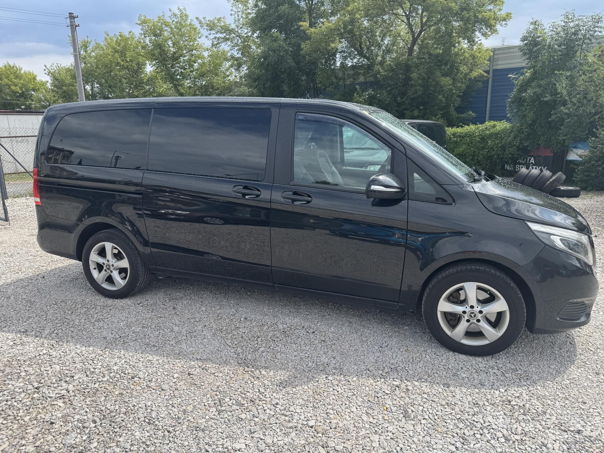 Mercedes-Benz Třídy V, V 250D,4MATIC,BLUETEC - fotka 4