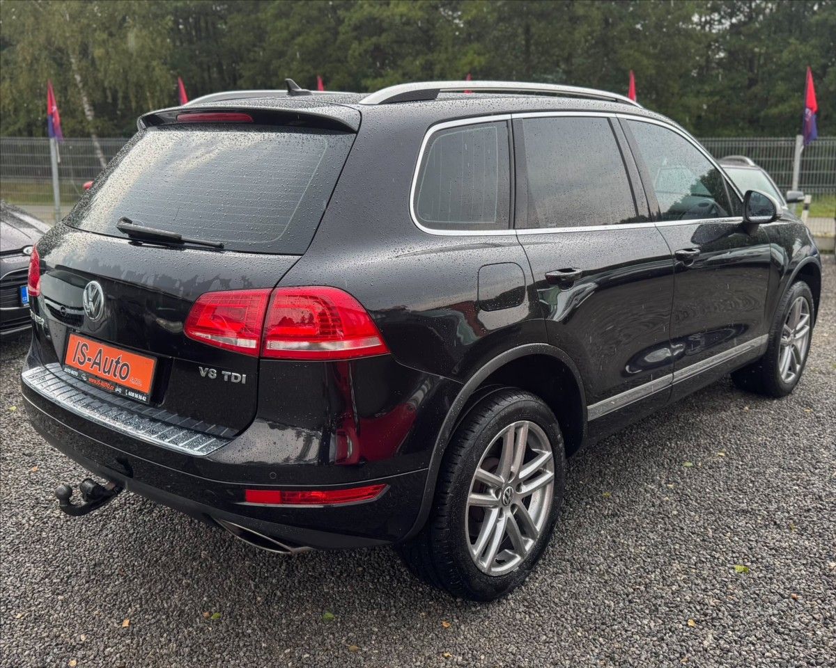 Volkswagen Touareg, 4,2 TDi  4x4 po velkém servisu - fotka 4