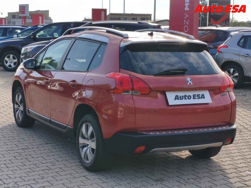 Peugeot 2008, 1.2PT,Style,navi - fotka 6