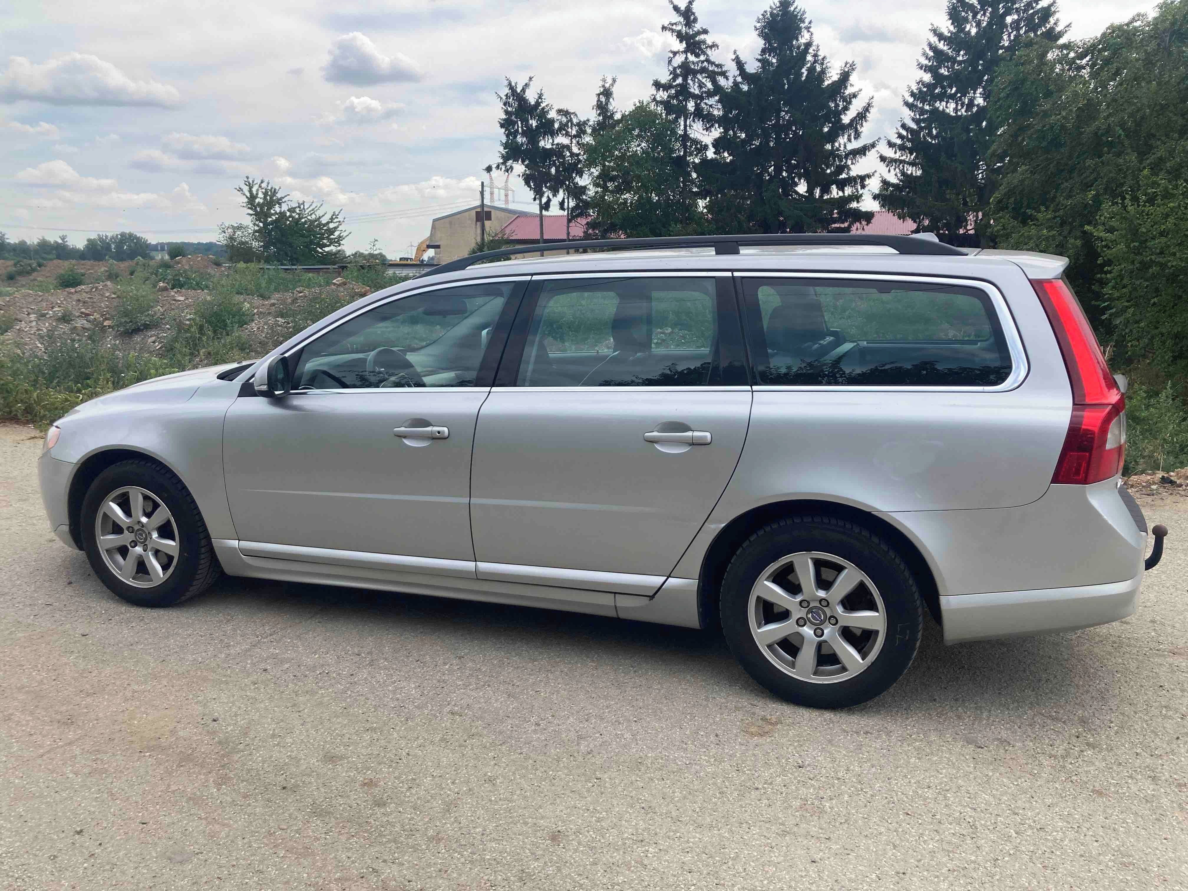 Volvo V70, D3,r.v. 2011,naj.249 tis.km - fotka 6