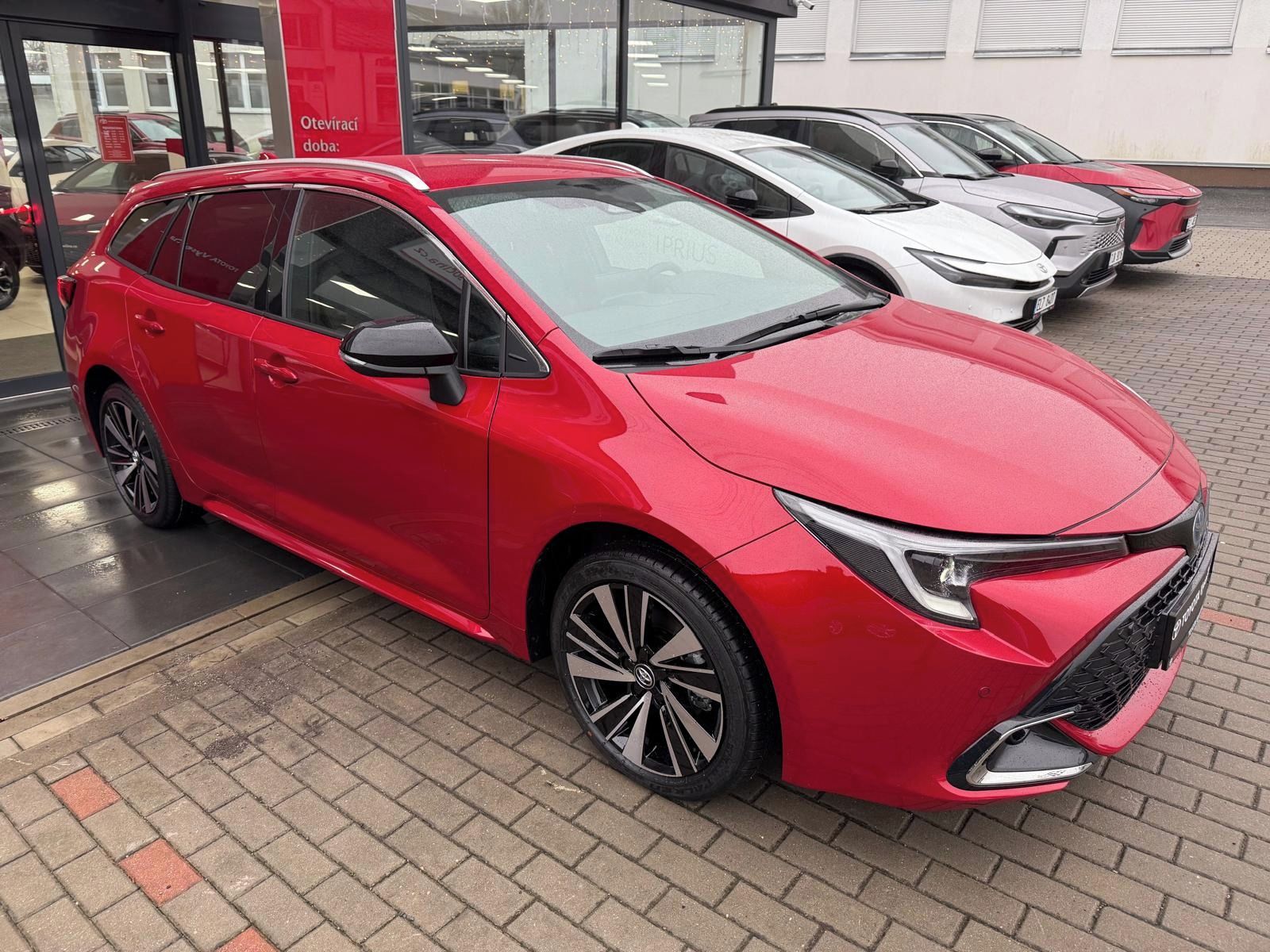 Toyota Corolla, 1.8HEV 140PS Style - fotka 4